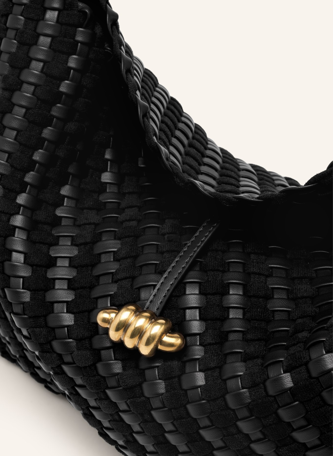 GIANNI CHIARINI Vaková kabelka AURELIE MEDIUM: ČERNÁ / ZLATÁ