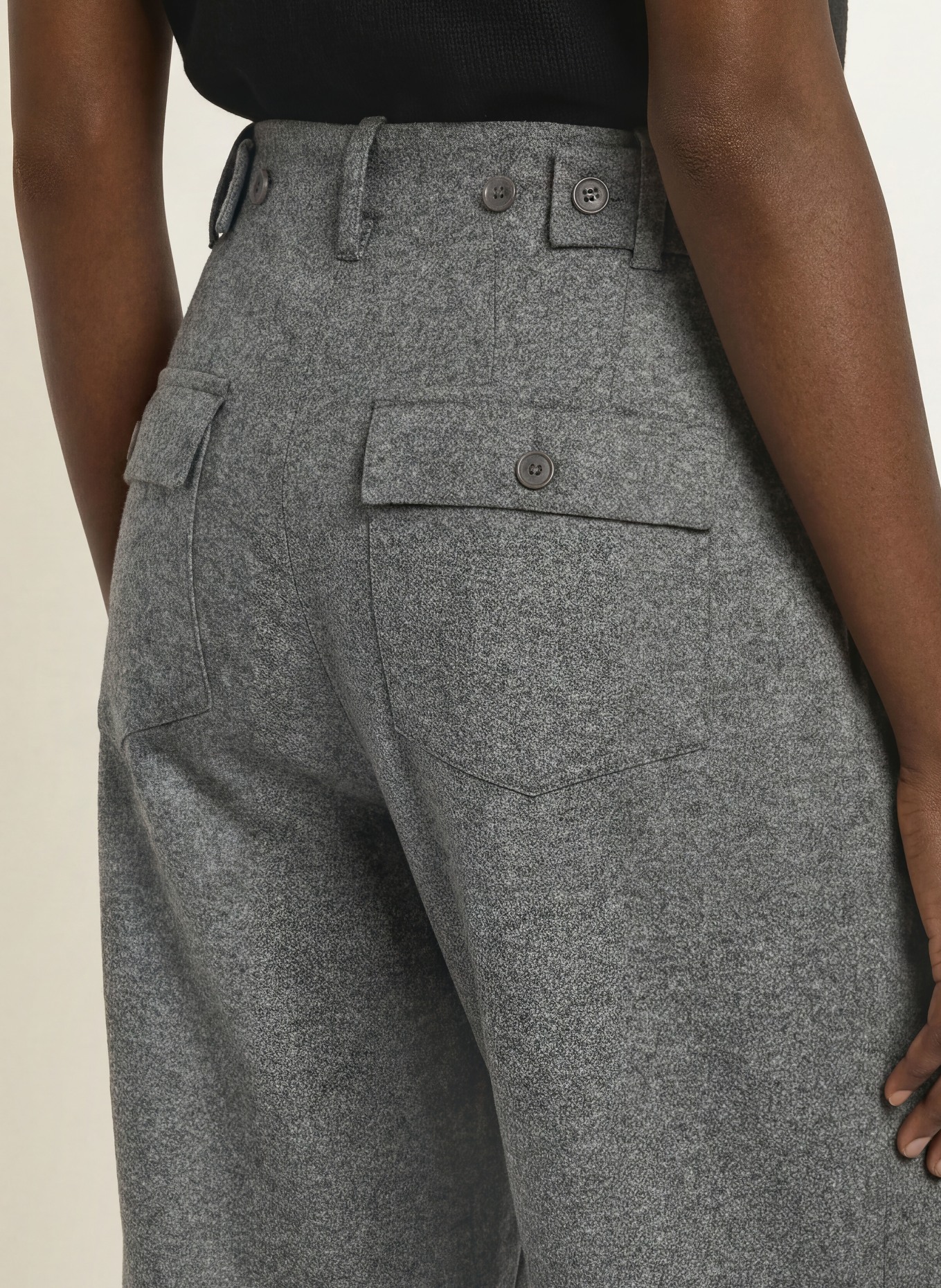 CAMBIO Hose OCTOBER: GRAU
