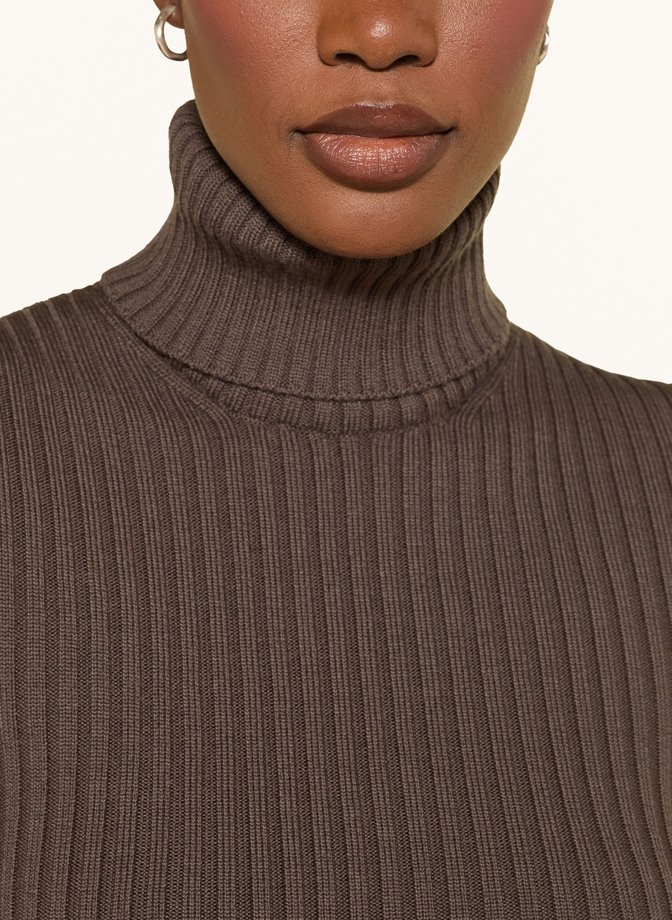 HERNO Haut en maille: MARRON FONCÉ