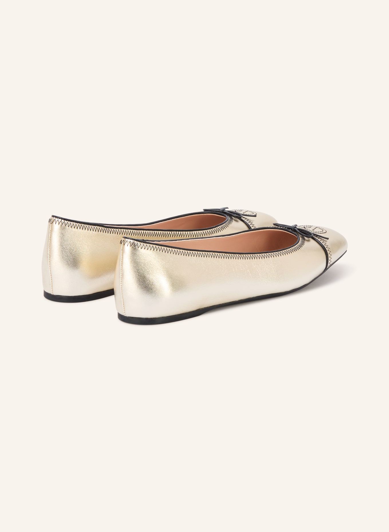 VALENTINO GARAVANI VLOGO SIGNATURE Ballerinas: GOLD / BLACK