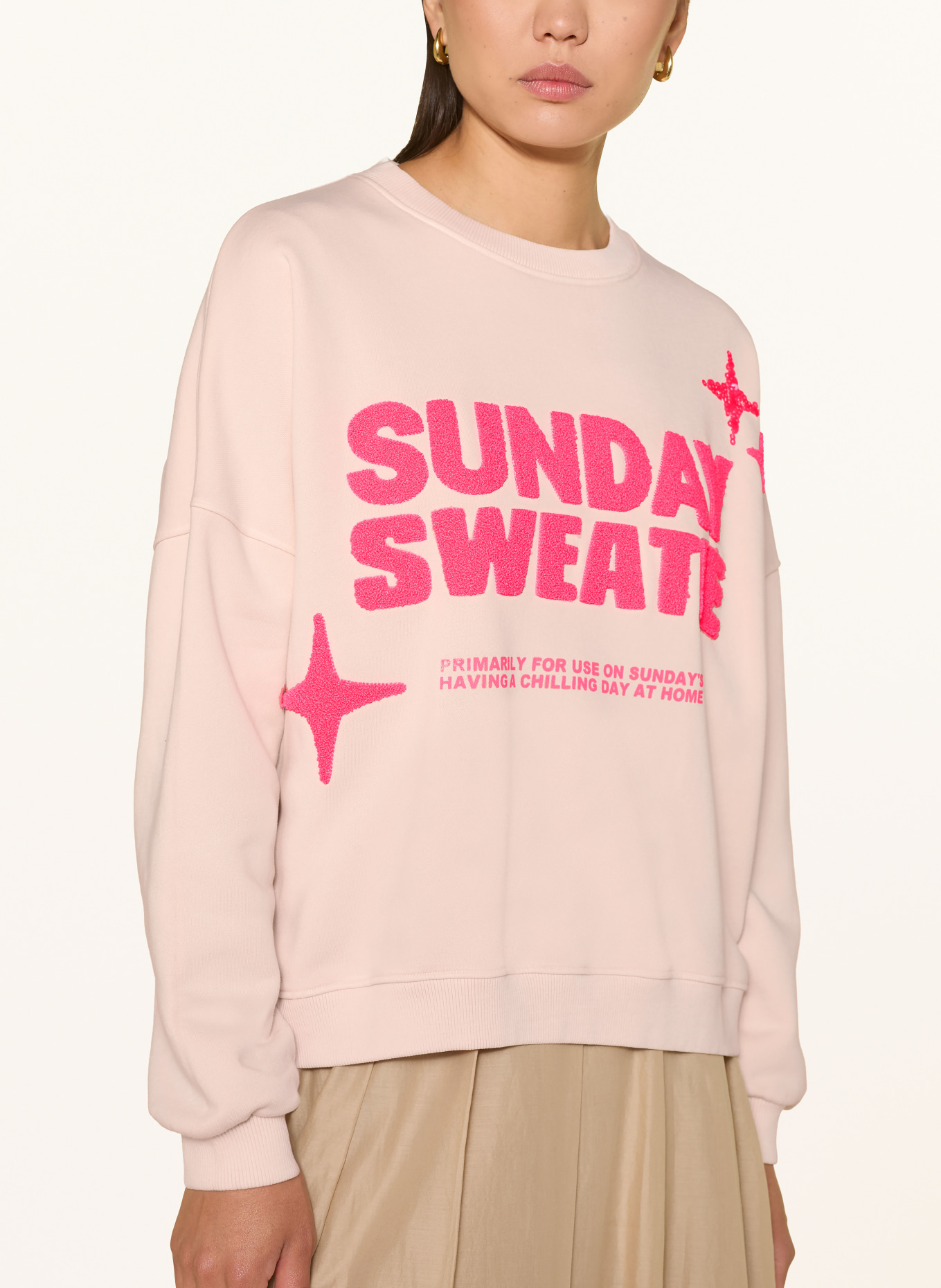 Grace SUNDAY SWEATIE Sweatshirt: CREAM / NEON PINK