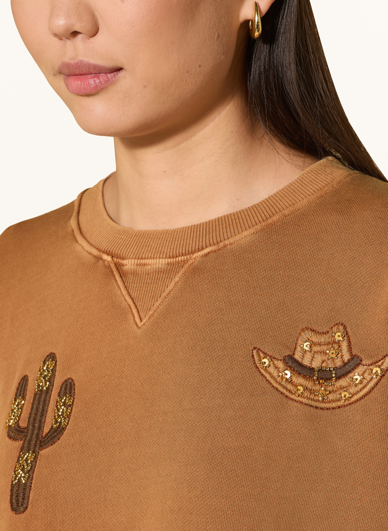 Grace Sweatshirt DESERT med smyckespärlor: BRUN / GULD / MÖRKBRUN