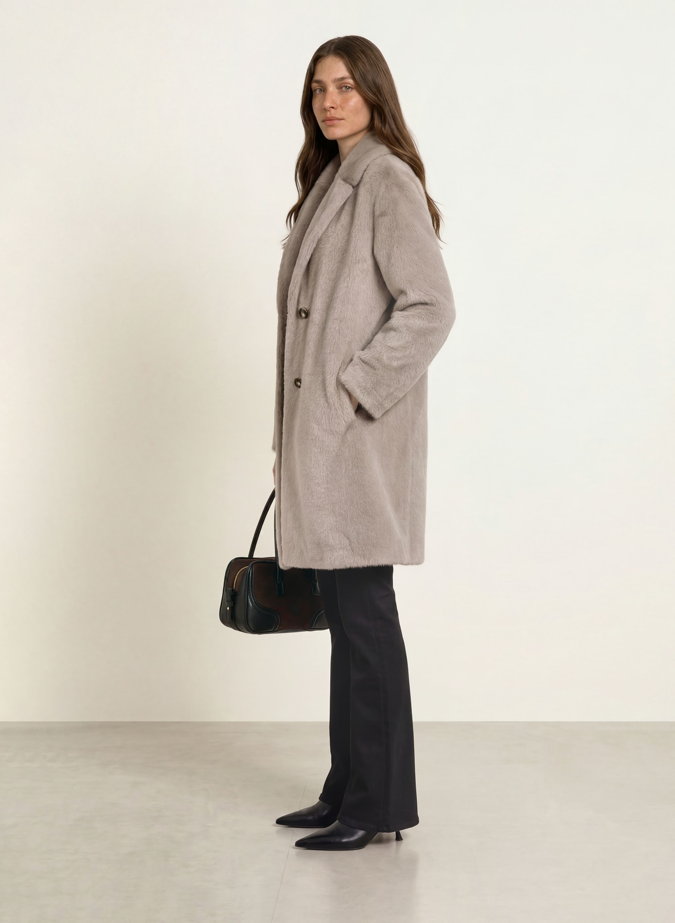lilienfels Kunstbont-Mantel: BEIGE