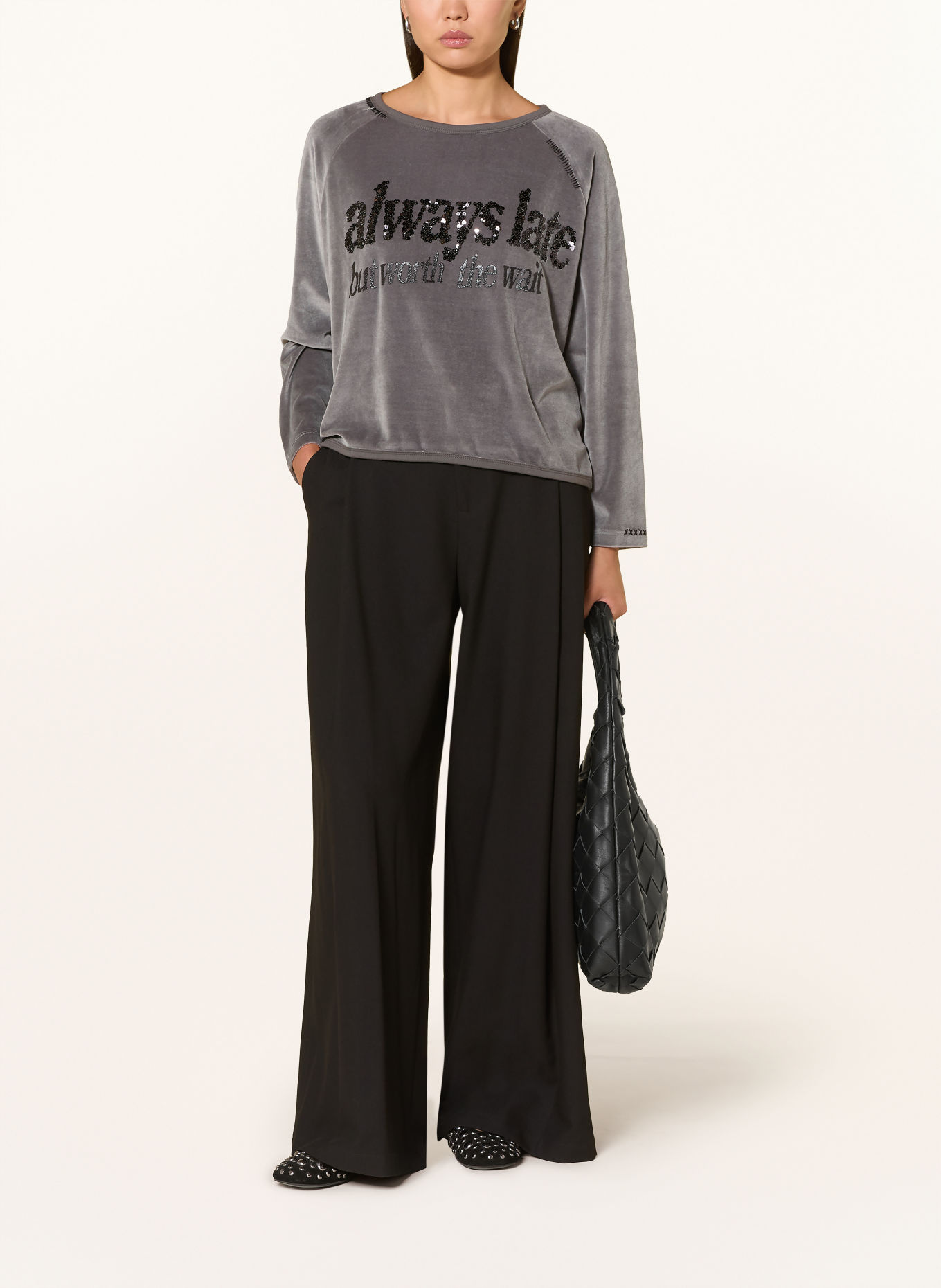 Grace Nickishirt ALWAYS LATE met pailletten: DONKERGRIJS / ZWART