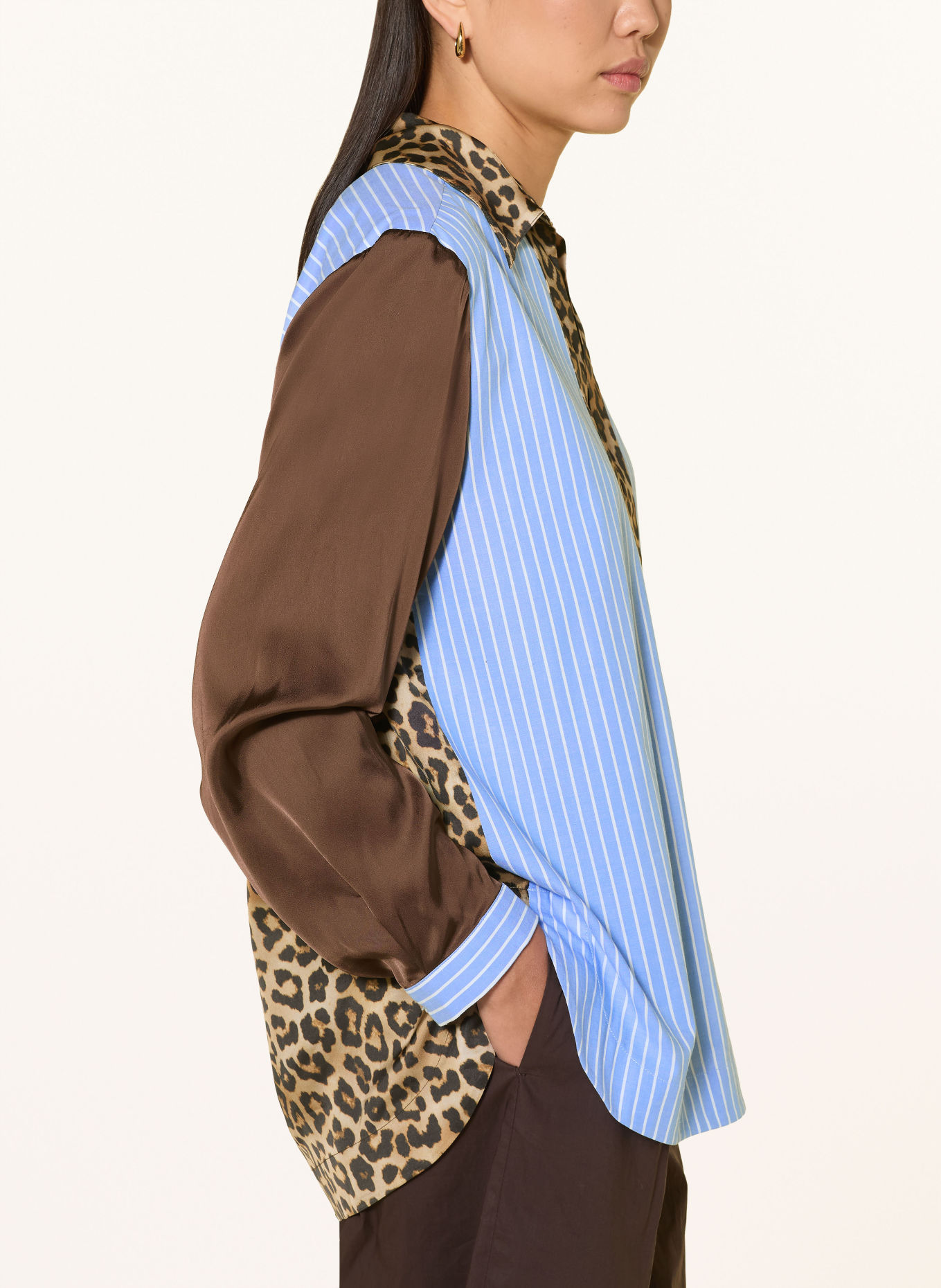 Grace Blouseshirt van gemengde stoffen: LICHTBLAUW / MARRON FONCÉ / WIT