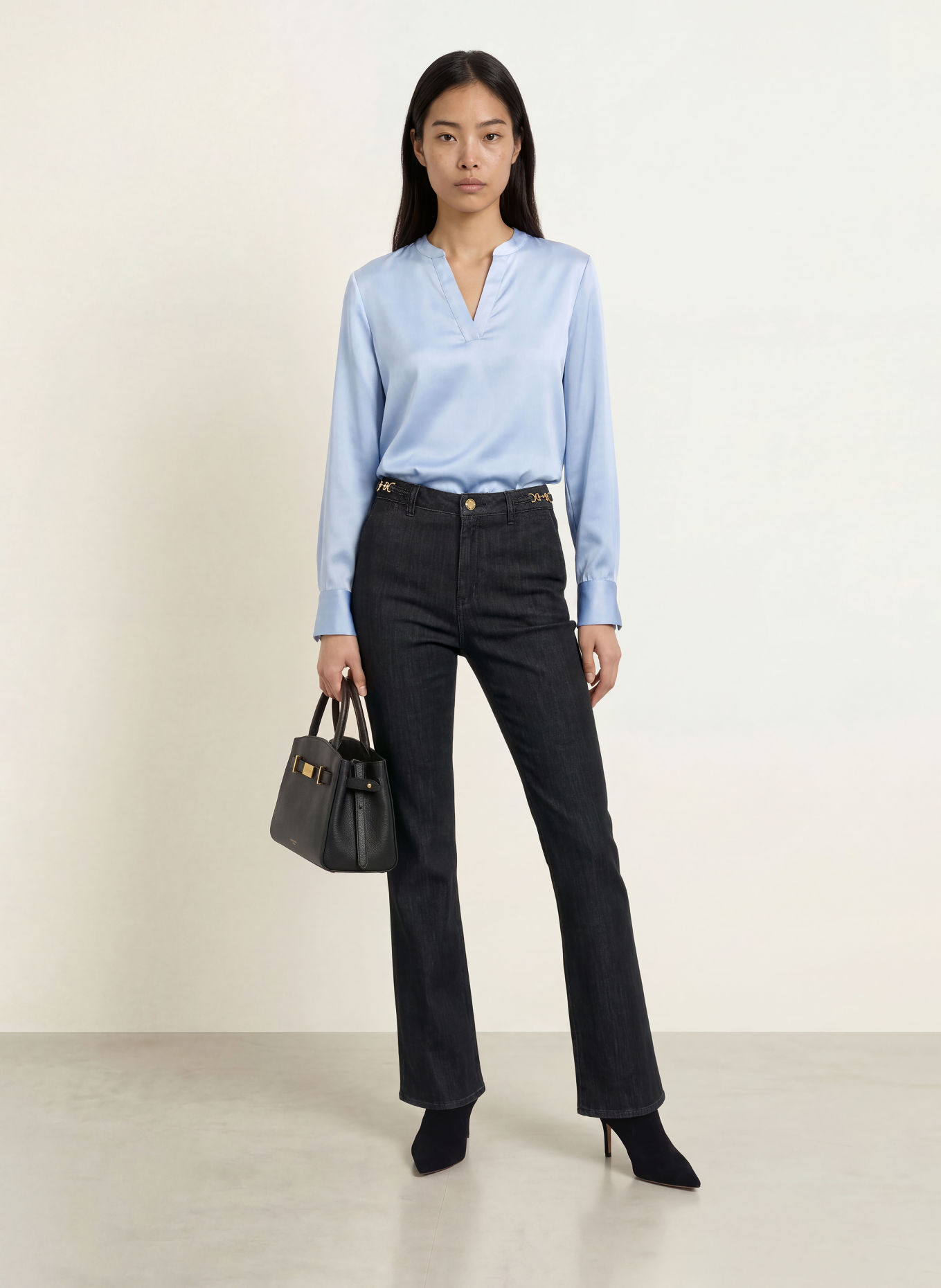 s.Oliver BLACK LABEL Blusenshirt aus Satin: HELLBLAU