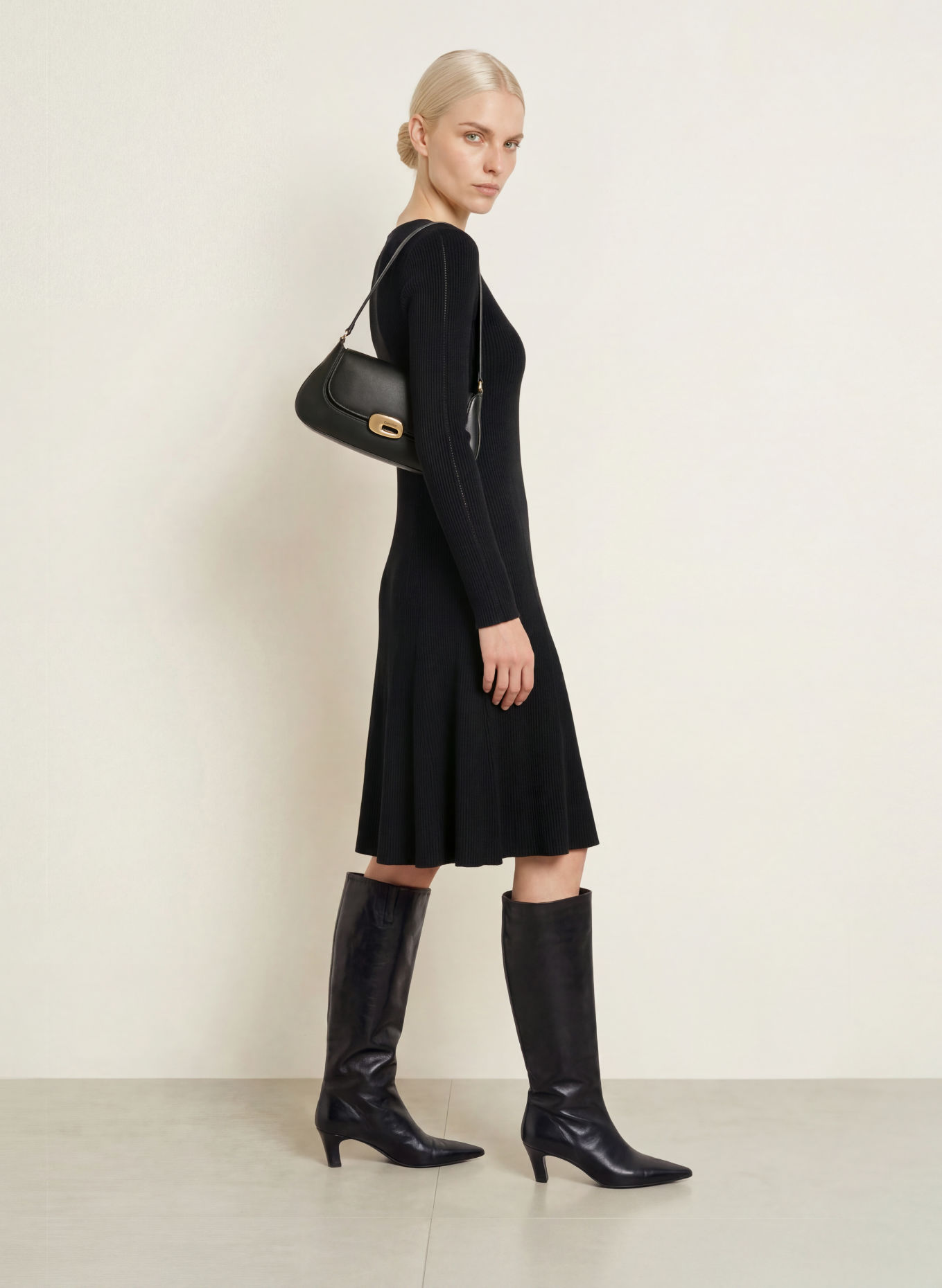 s.Oliver BLACK LABEL Strickkleid: SCHWARZ