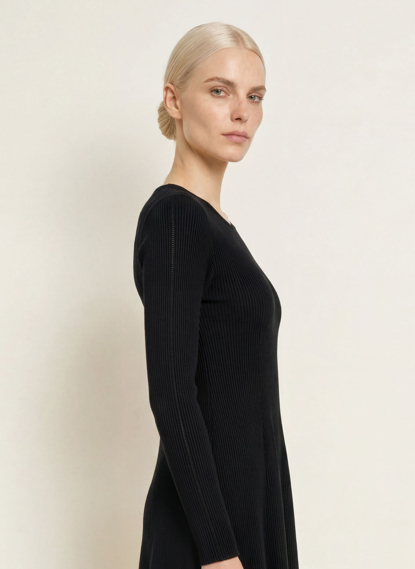s.Oliver BLACK LABEL Strickkleid: SCHWARZ