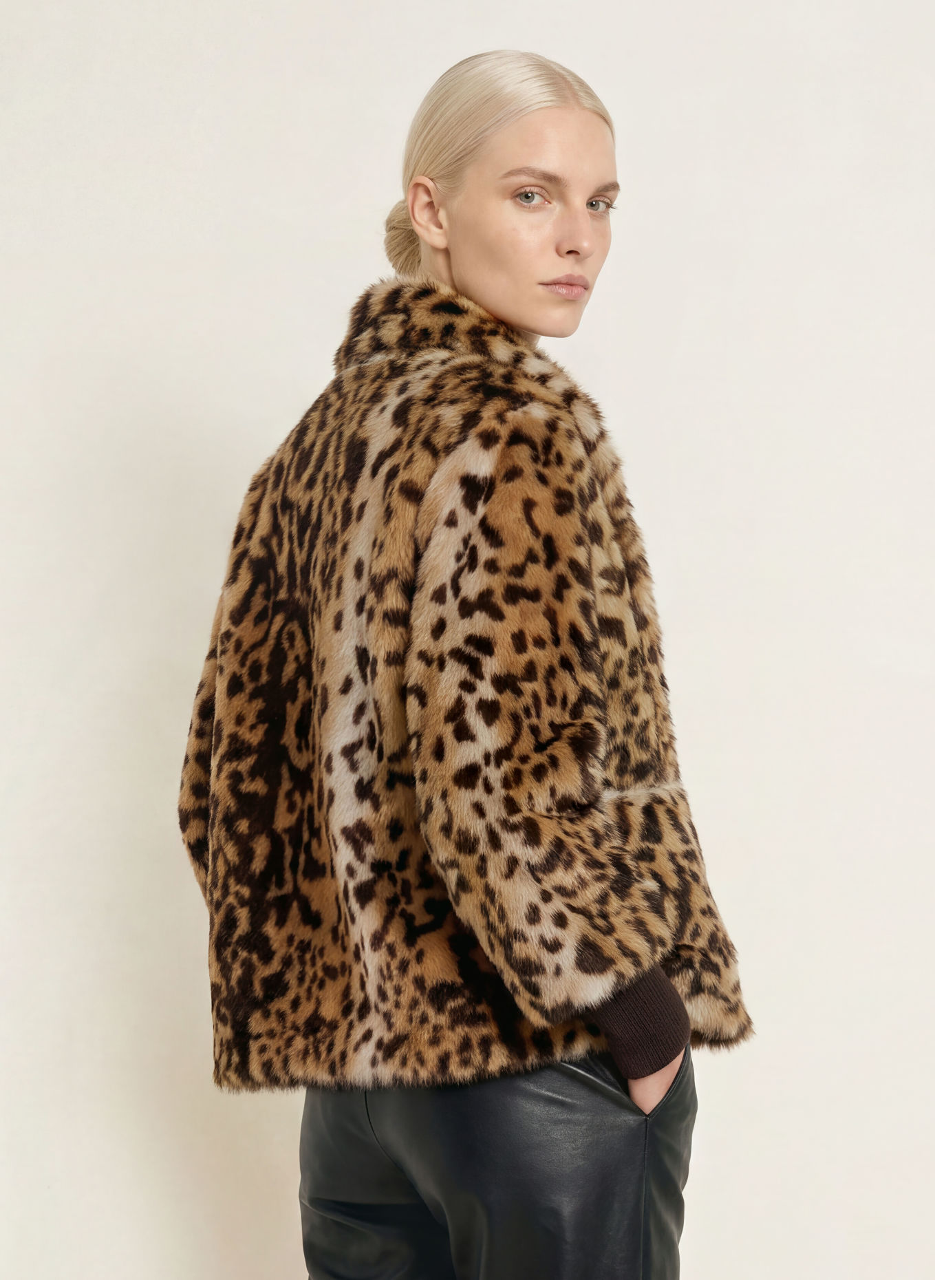 s.Oliver BLACK LABEL Kunstfell-Jacke: DUNKELBRAUN / BEIGE