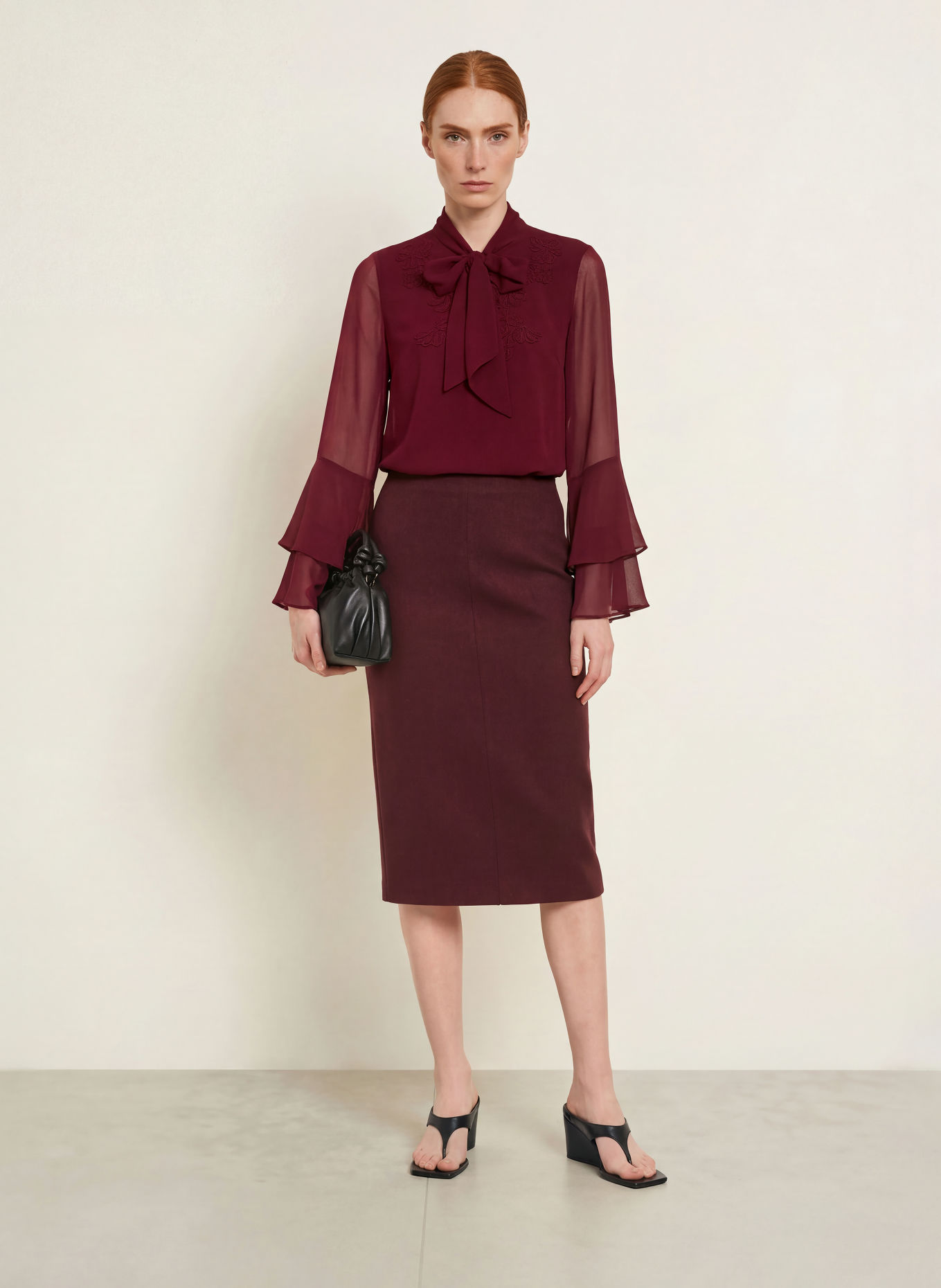 s.Oliver BLACK LABEL Schluppenbluse mit Volants: DUNKELROT