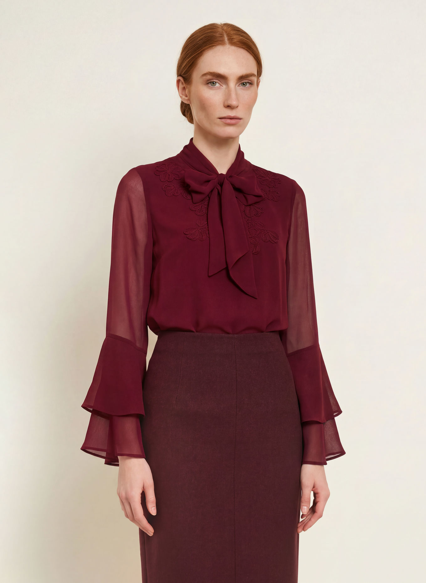 s.Oliver BLACK LABEL Schluppenbluse mit Volants: DUNKELROT