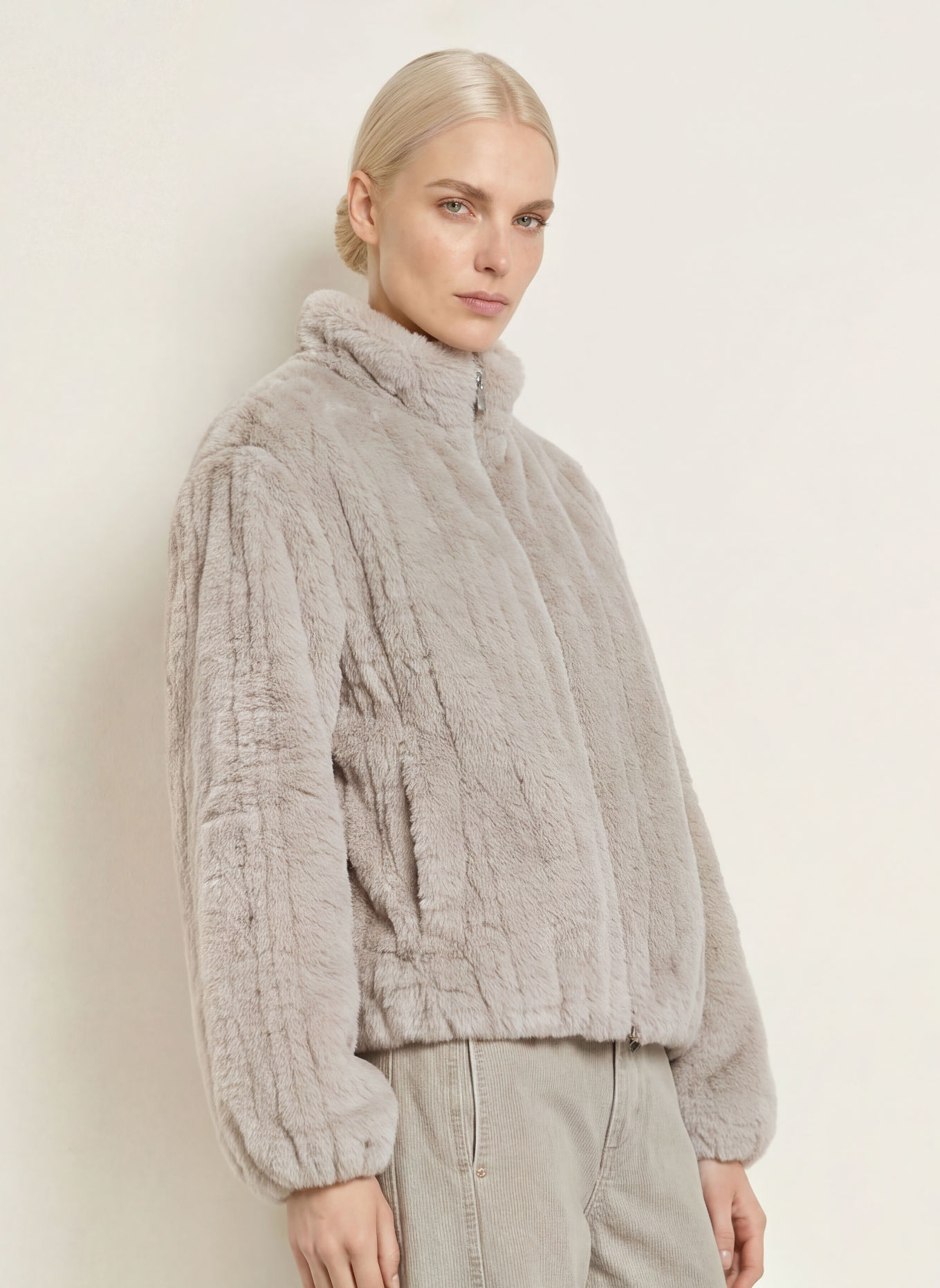 s.Oliver BLACK LABEL Kunstfell-Jacke: GRAU