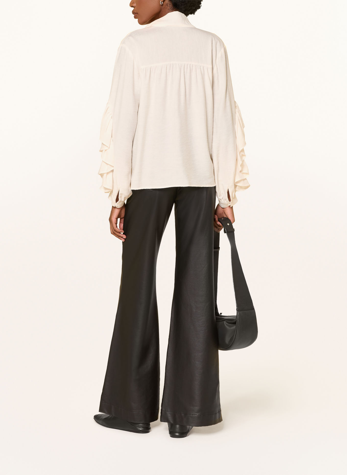 comma Schluppenbluse mit Rüschen: CREME