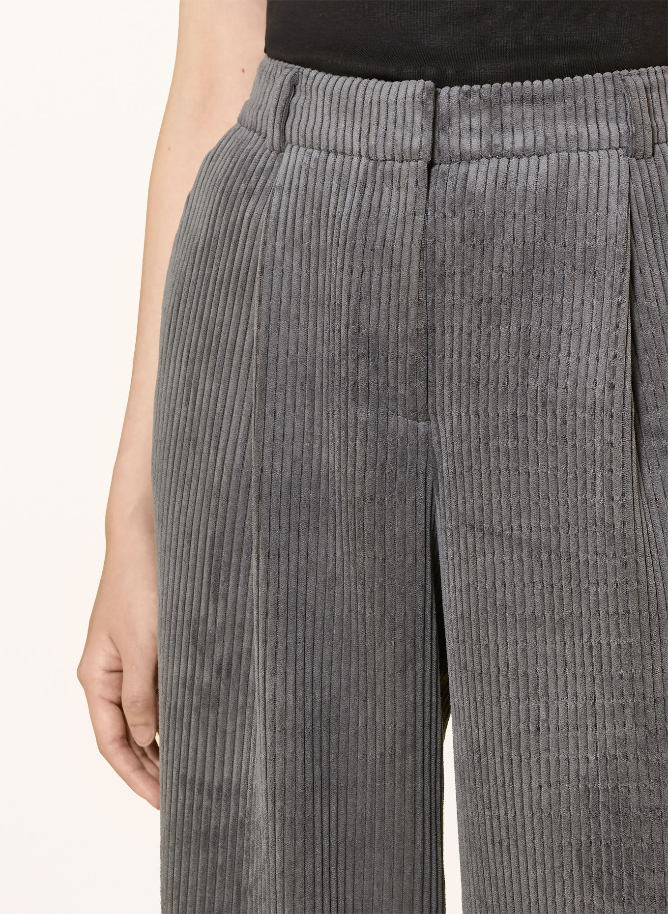 COMMA Marlenehose aus Cord: GRAU