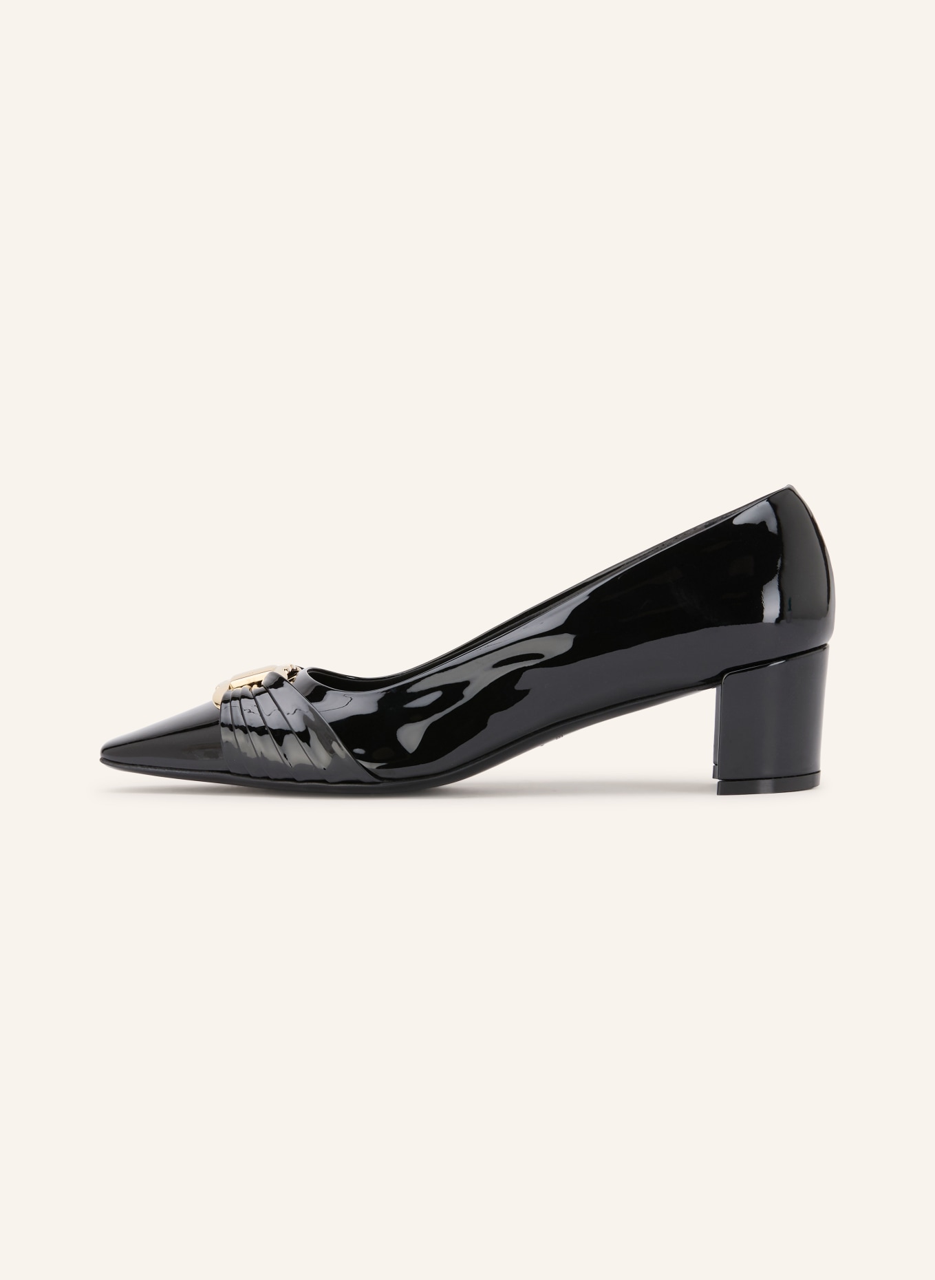 FERRAGAMO Lakované lodičky TILLYA: ČERNÁ