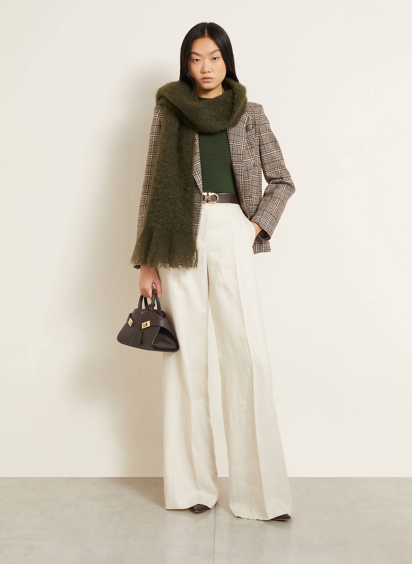 FERRAGAMO HUG GRAINY Shoulder Bag: DARK BROWN / GOLD