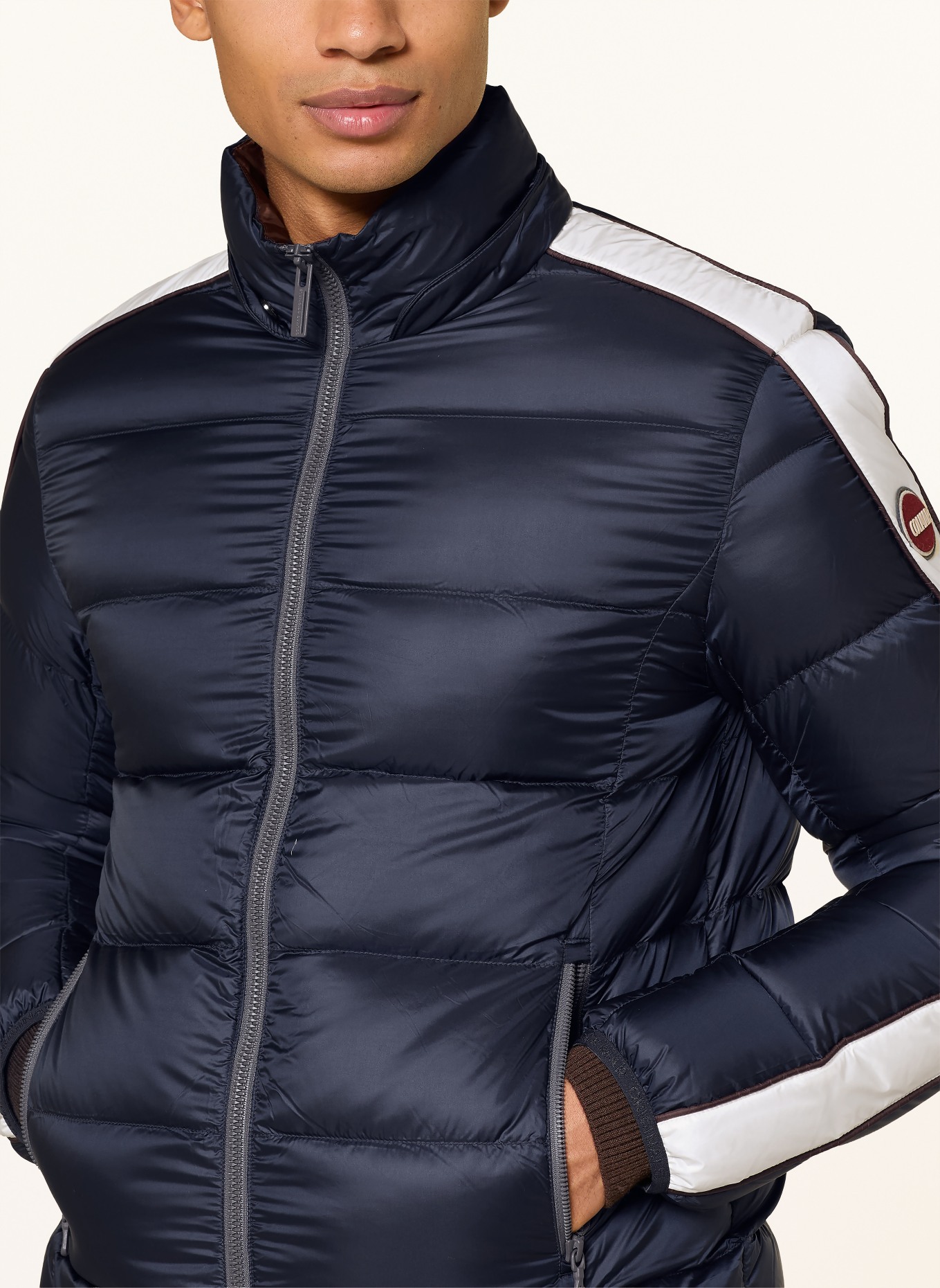 COLMAR Daunenjacke mit abnehmbarer Kapuze: DUNKELBLAU / ECRU / DUNKELROT