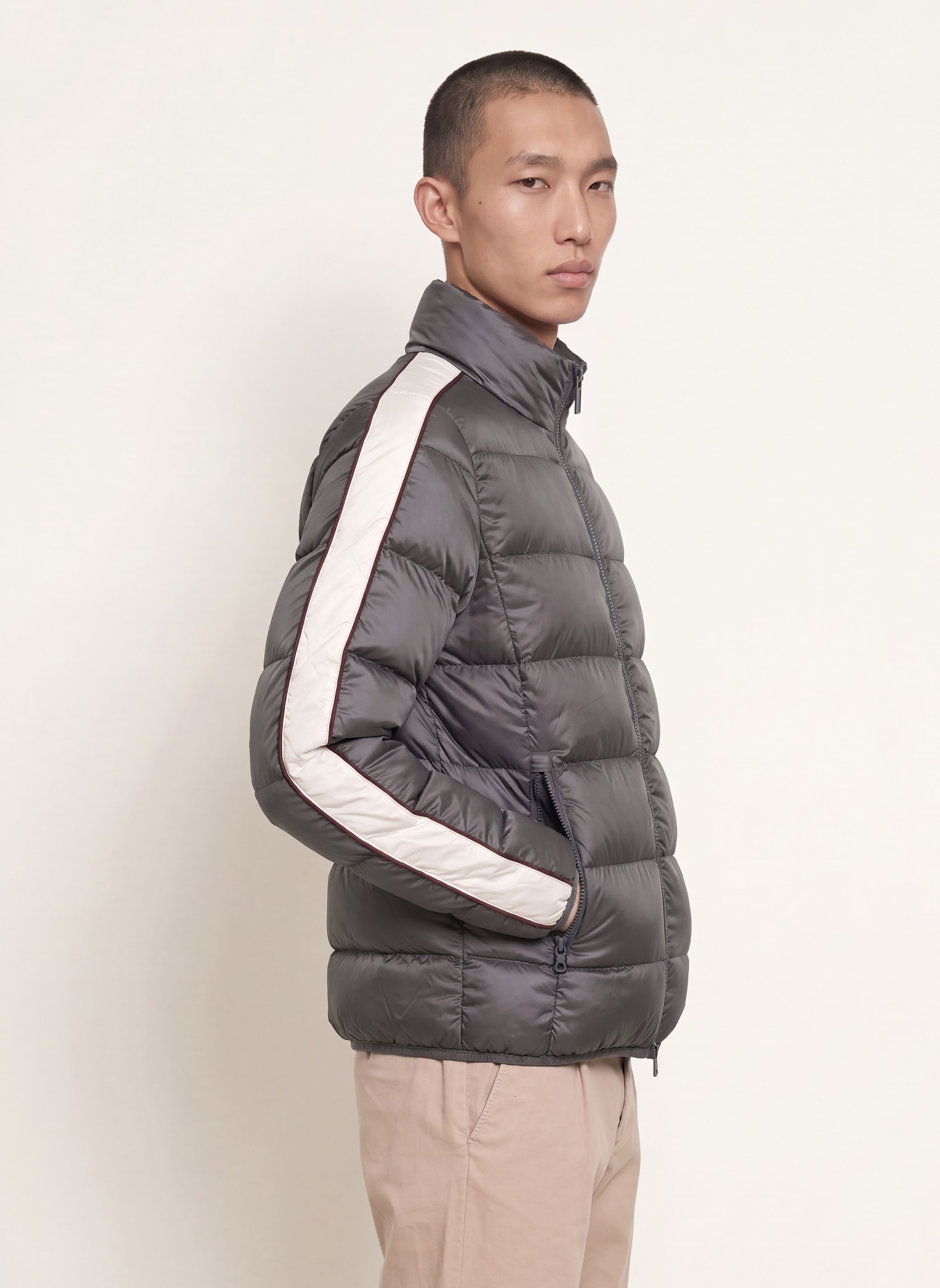 COLMAR Daunenjacke: DUNKELGRAU / DUNKELROT / WEISS