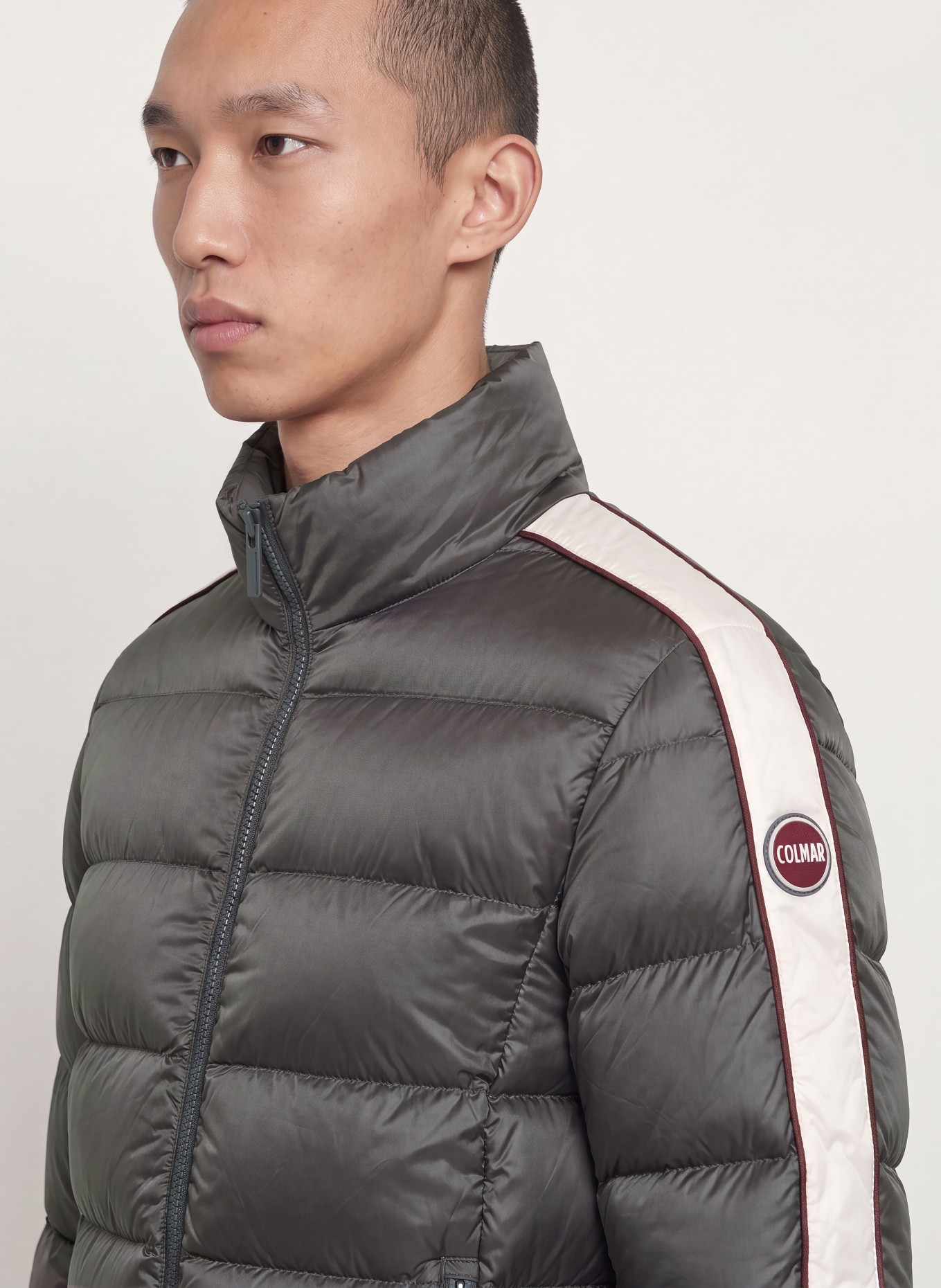 COLMAR Daunenjacke: DUNKELGRAU / DUNKELROT / WEISS