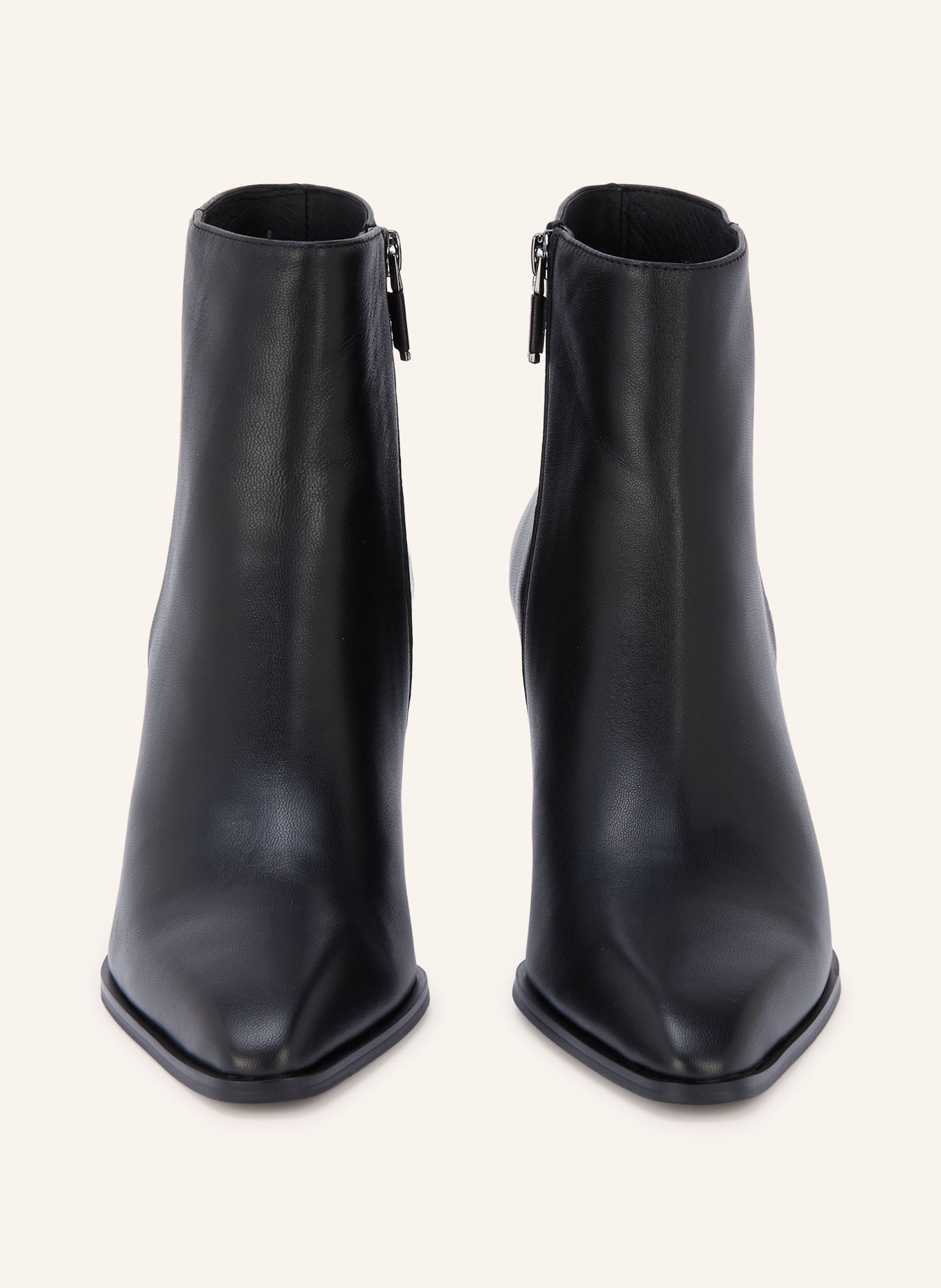 Lola Cruz Stiefeletten: SCHWARZ