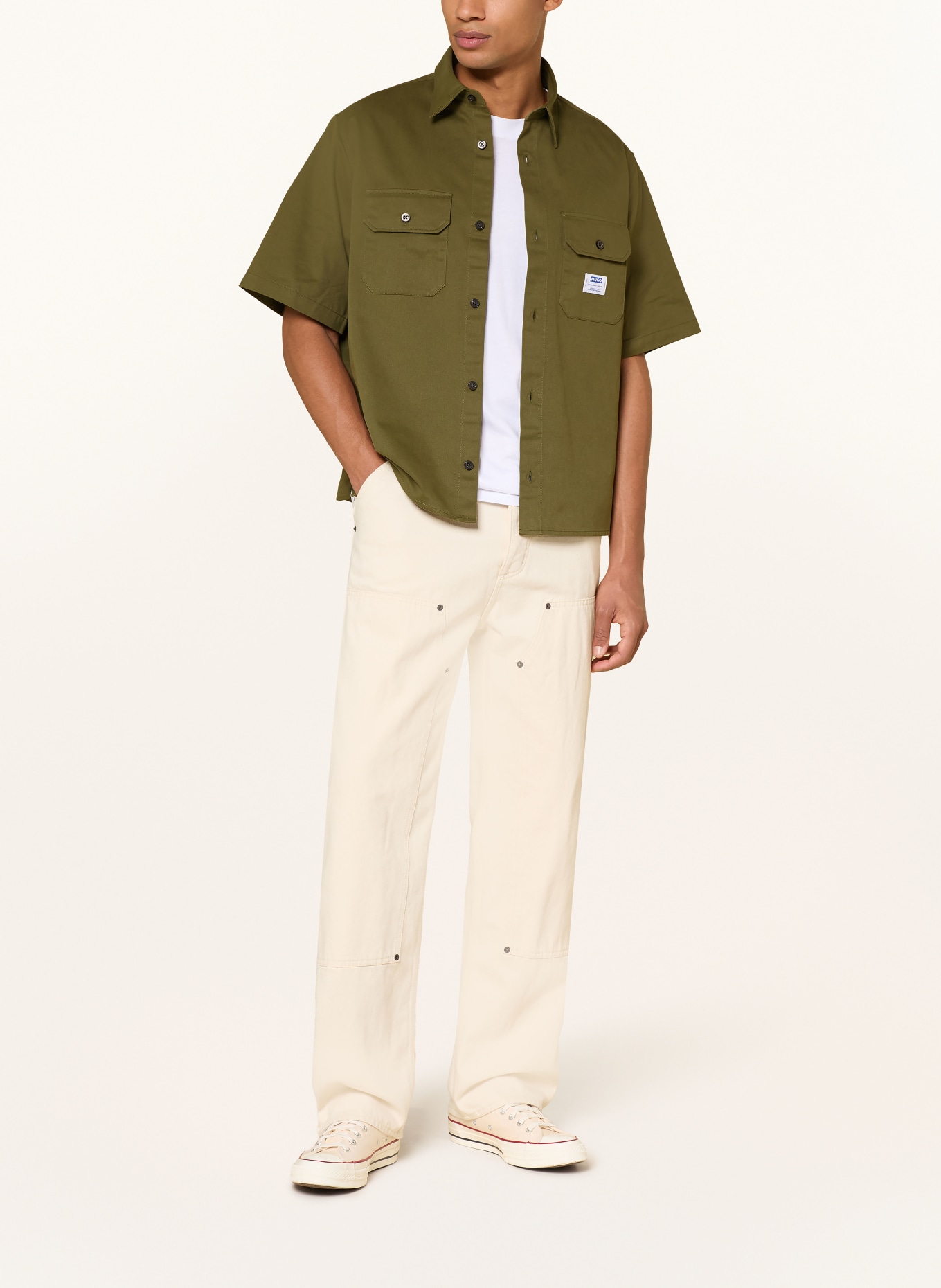 HUGO Kurzarm-Hemd EKYNO Comfort Fit: OLIV