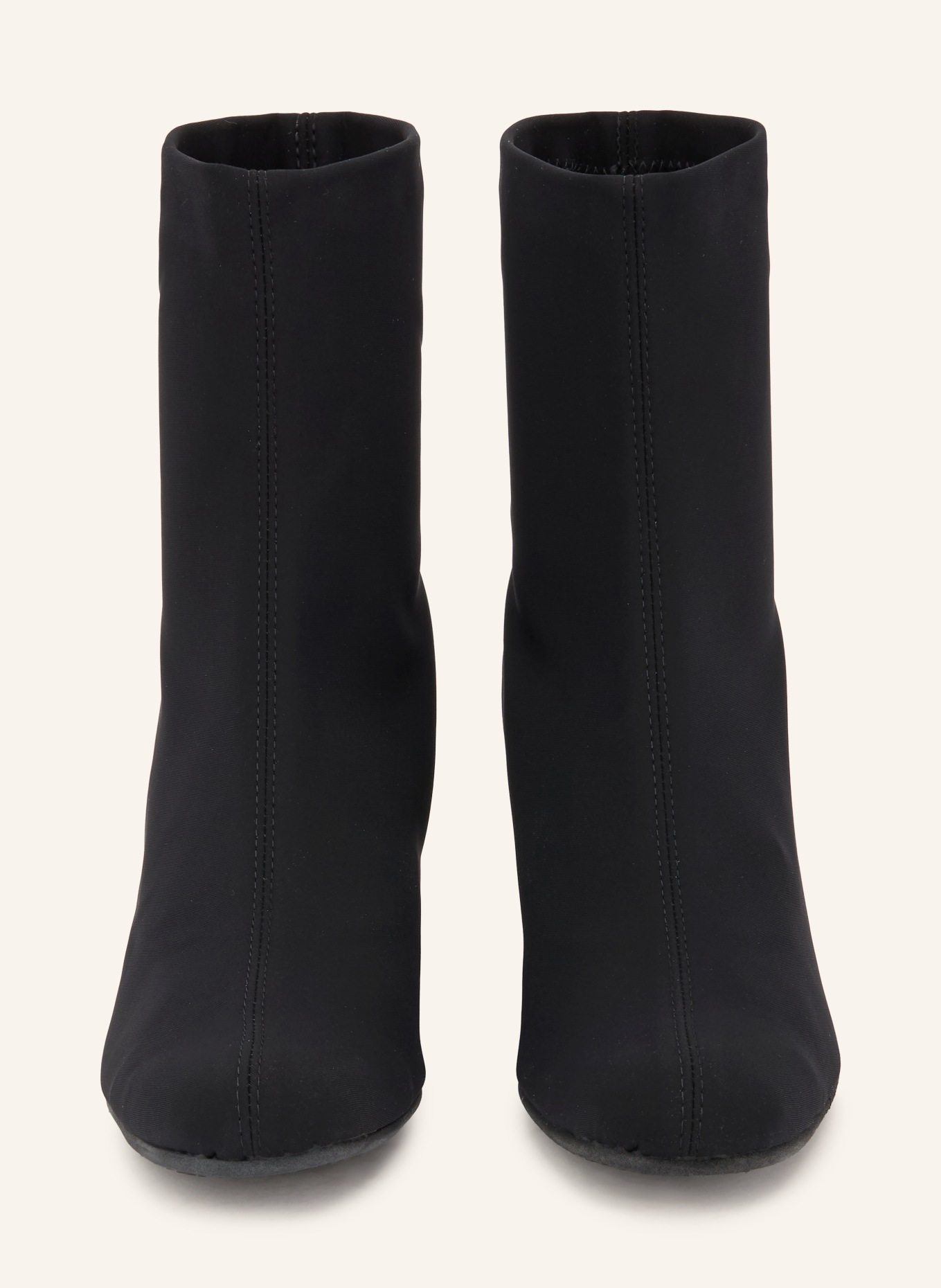 Pretty Ballerinas Stiefeletten: SCHWARZ