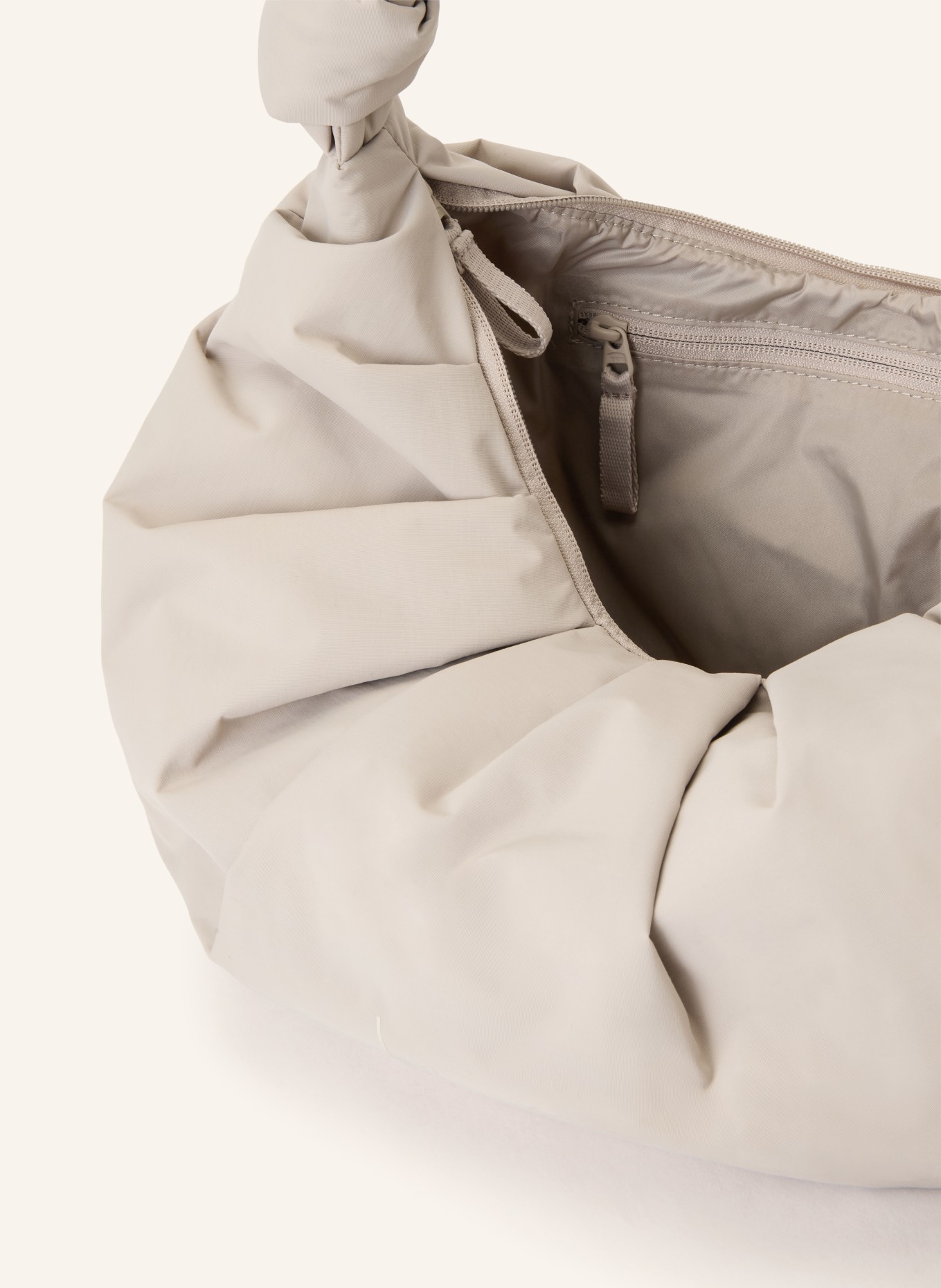 GOT BAG Schoudertas PLEAT MOON BAG LARGE: TAUPE