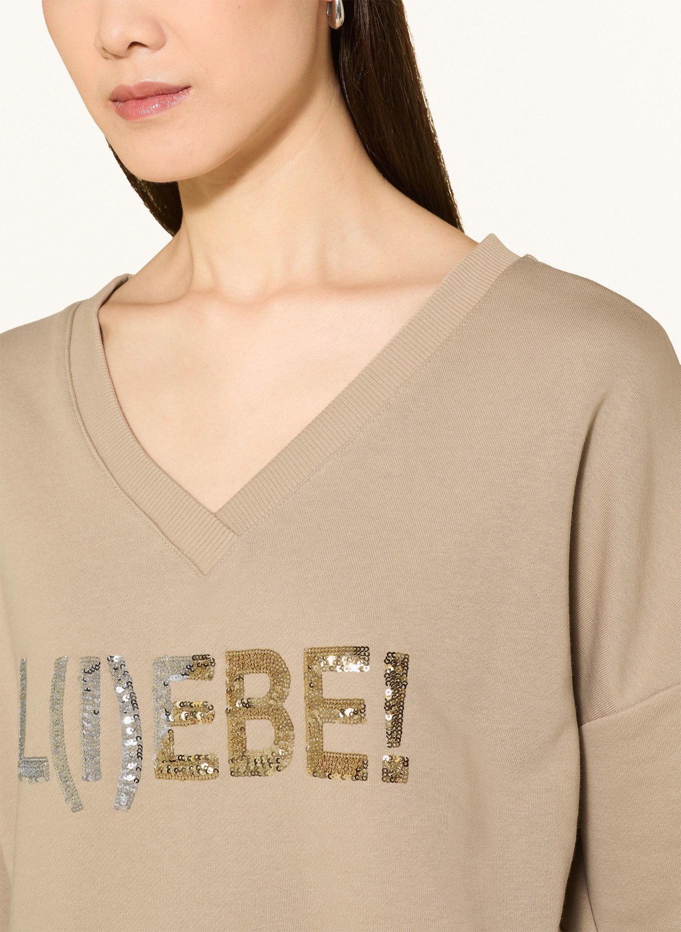 miss goodlife Sequin Sweatshirt: BEIGE / SILVER / GOLD
