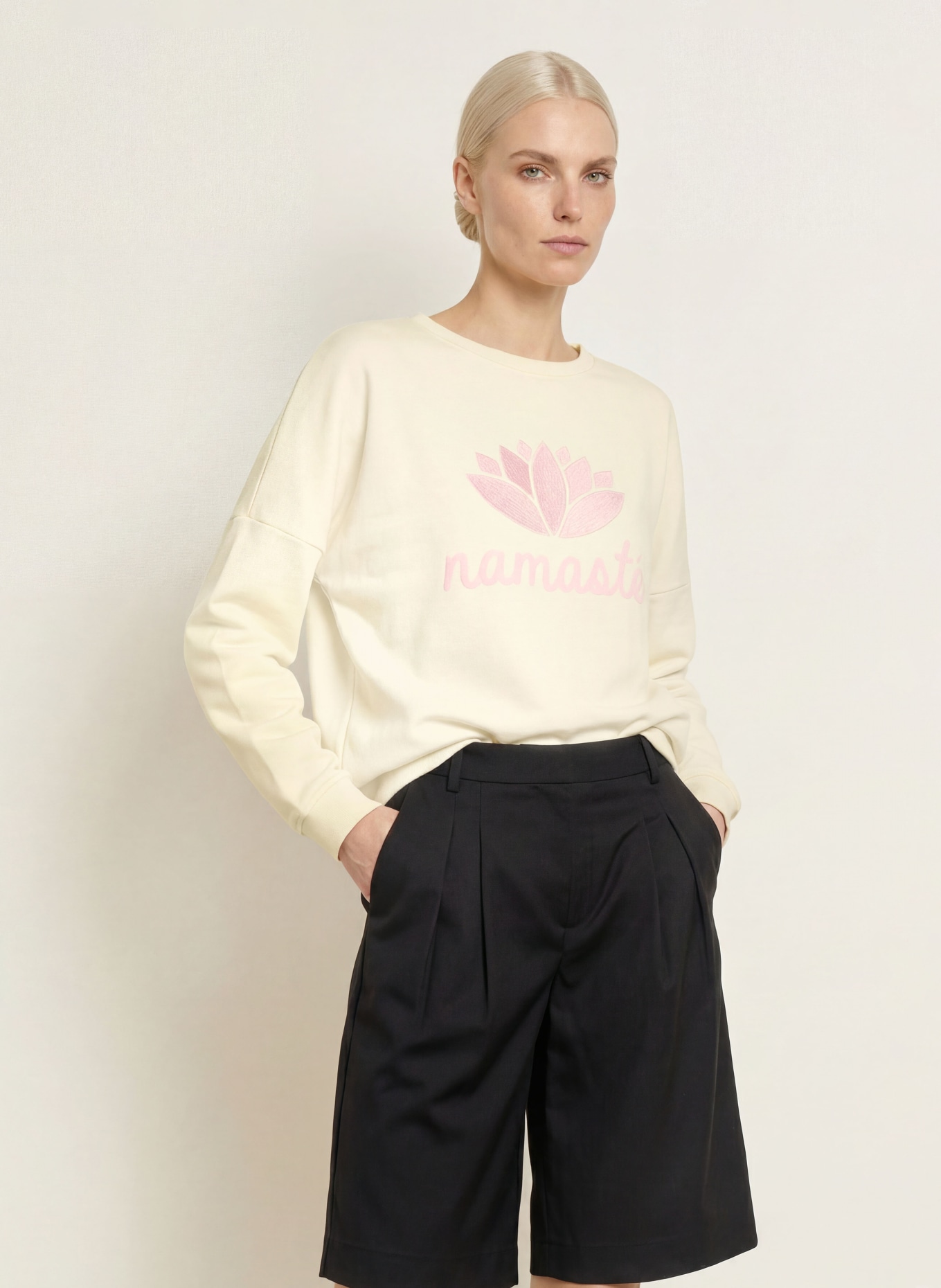 miss goodlife Oversized Sweatshirt: LIGHT YELLOW / PINK