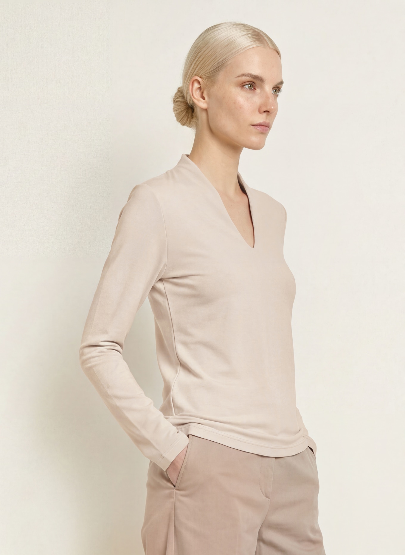 efixelle Long-sleeve shirt: BEIGE