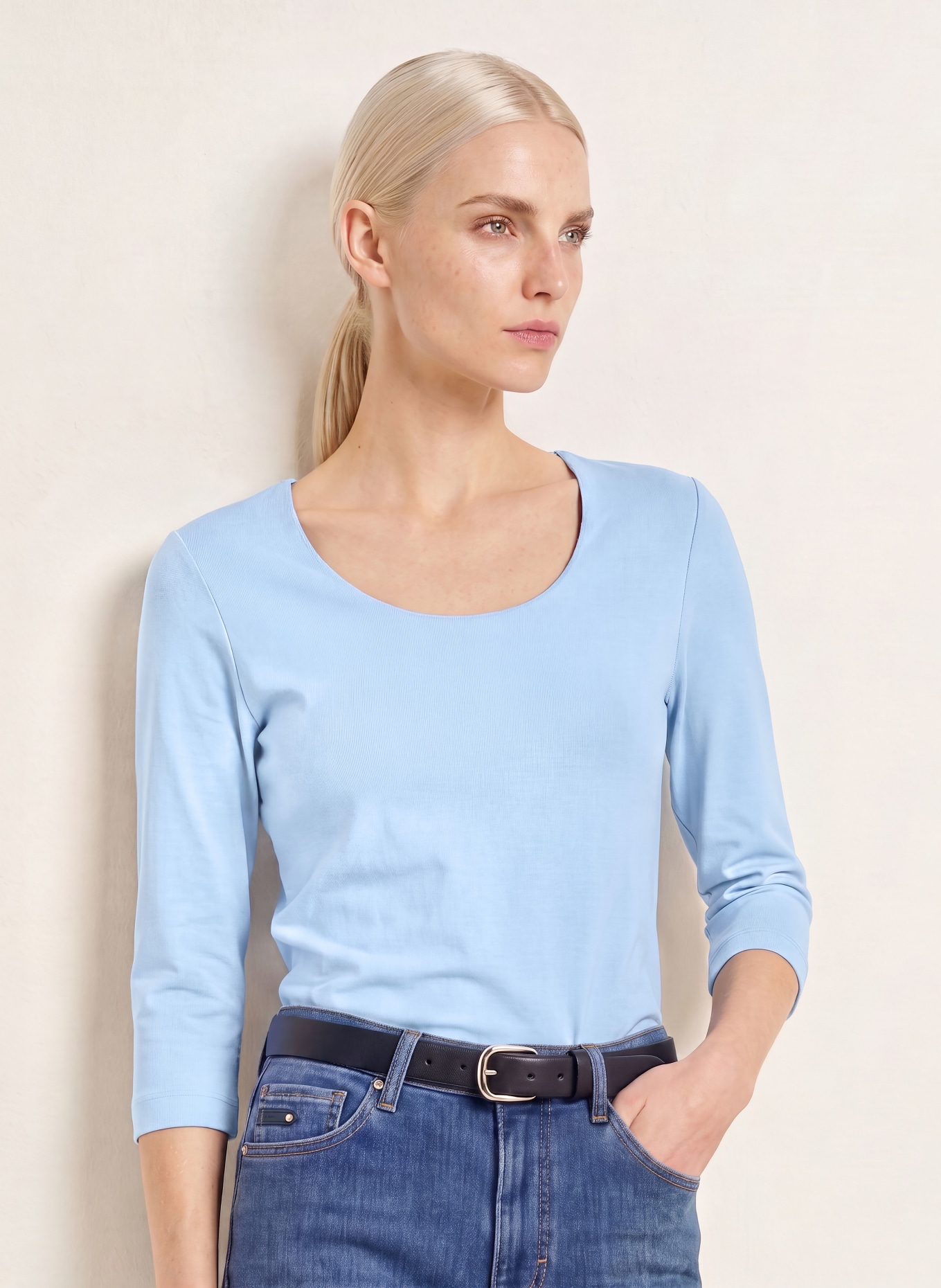 efixelle Shirt with 3/4 sleeves: LIGHT BLUE