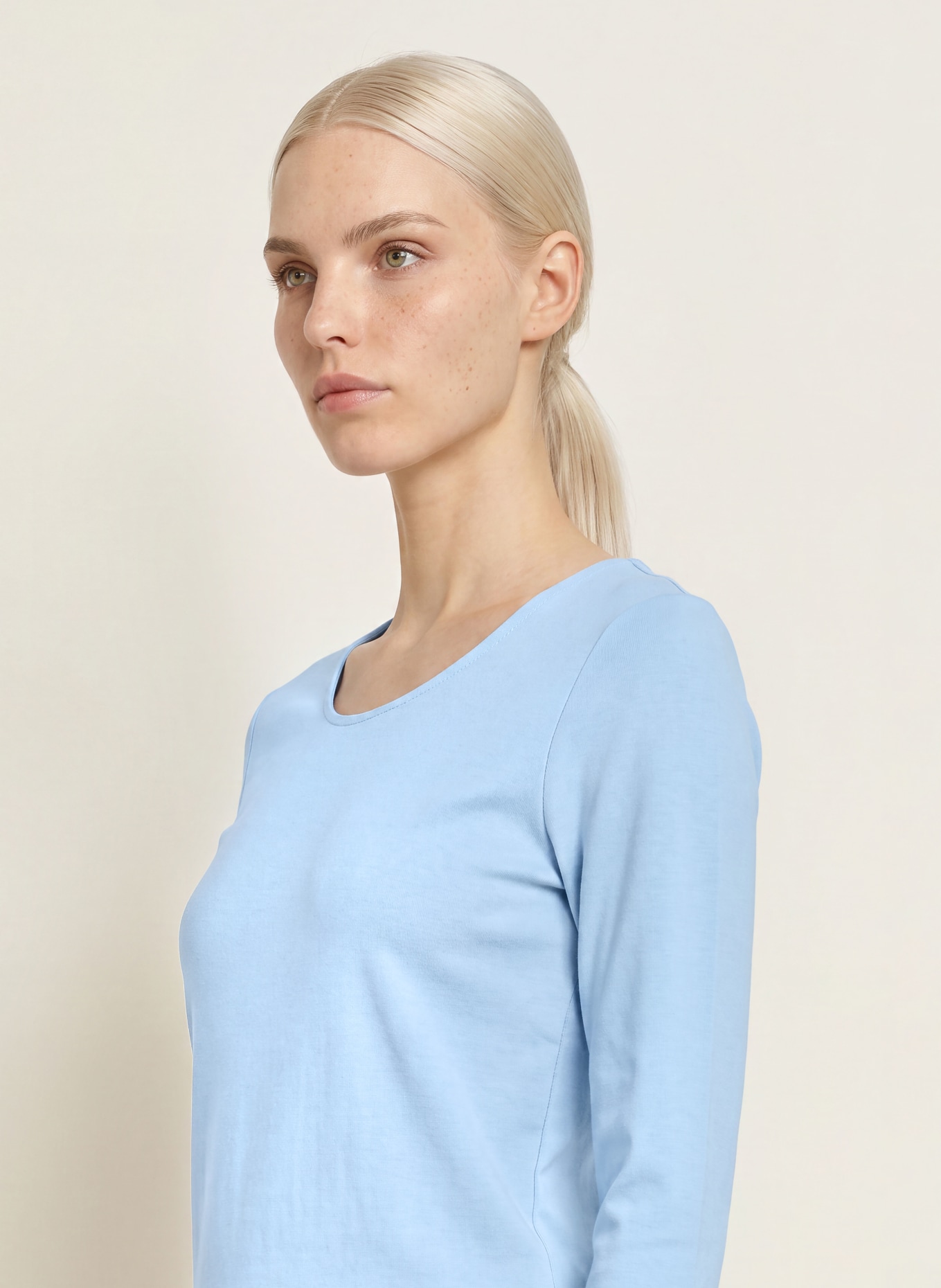 efixelle Shirt with 3/4 sleeves: LIGHT BLUE