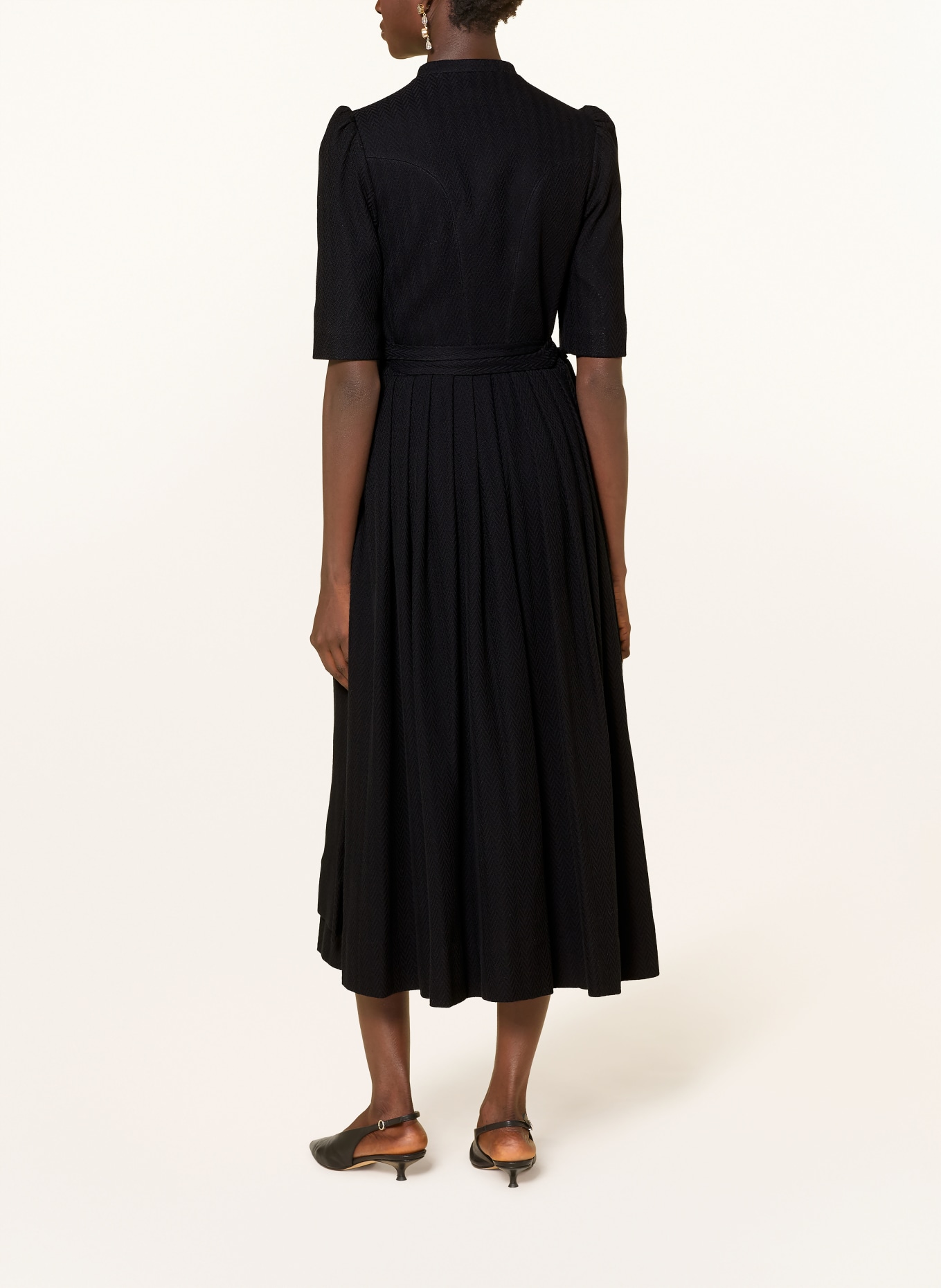 Gottseidank AURELIA Dirndl: BLACK