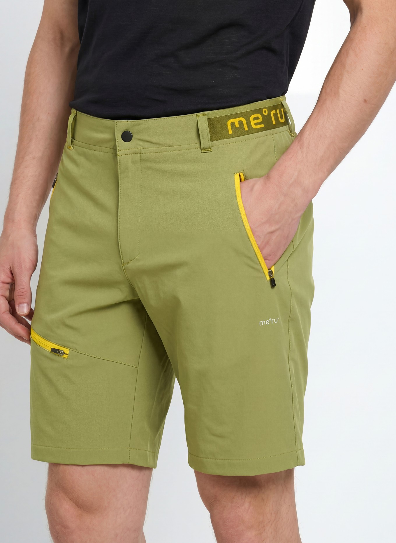me°ru' Trekking shorts LAKE LOUISE: LYSEGRØN / MØRKEGUL