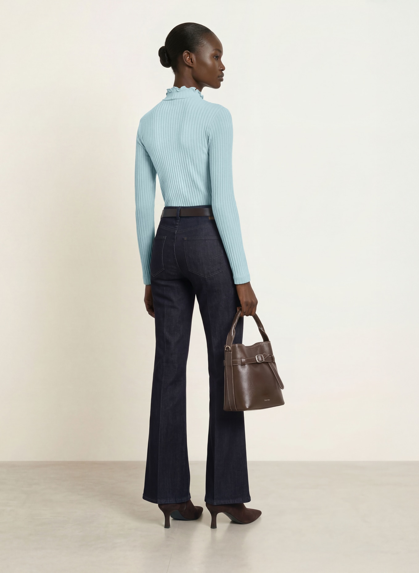 lilienfels Longsleeve: LICHTBLAUW