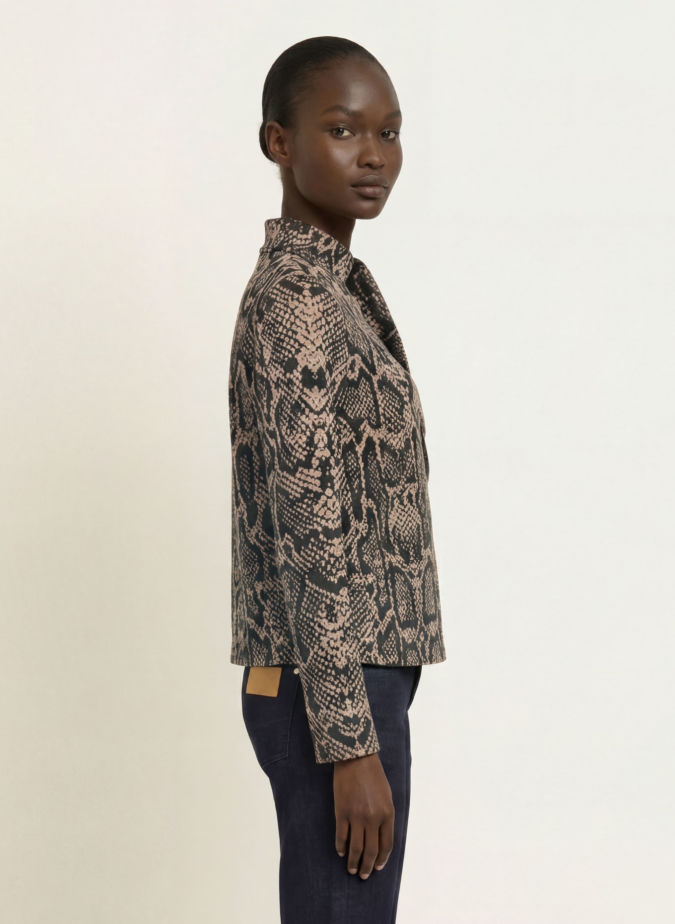 lilienfels Long-Sleeve: BEIGE / BLACK