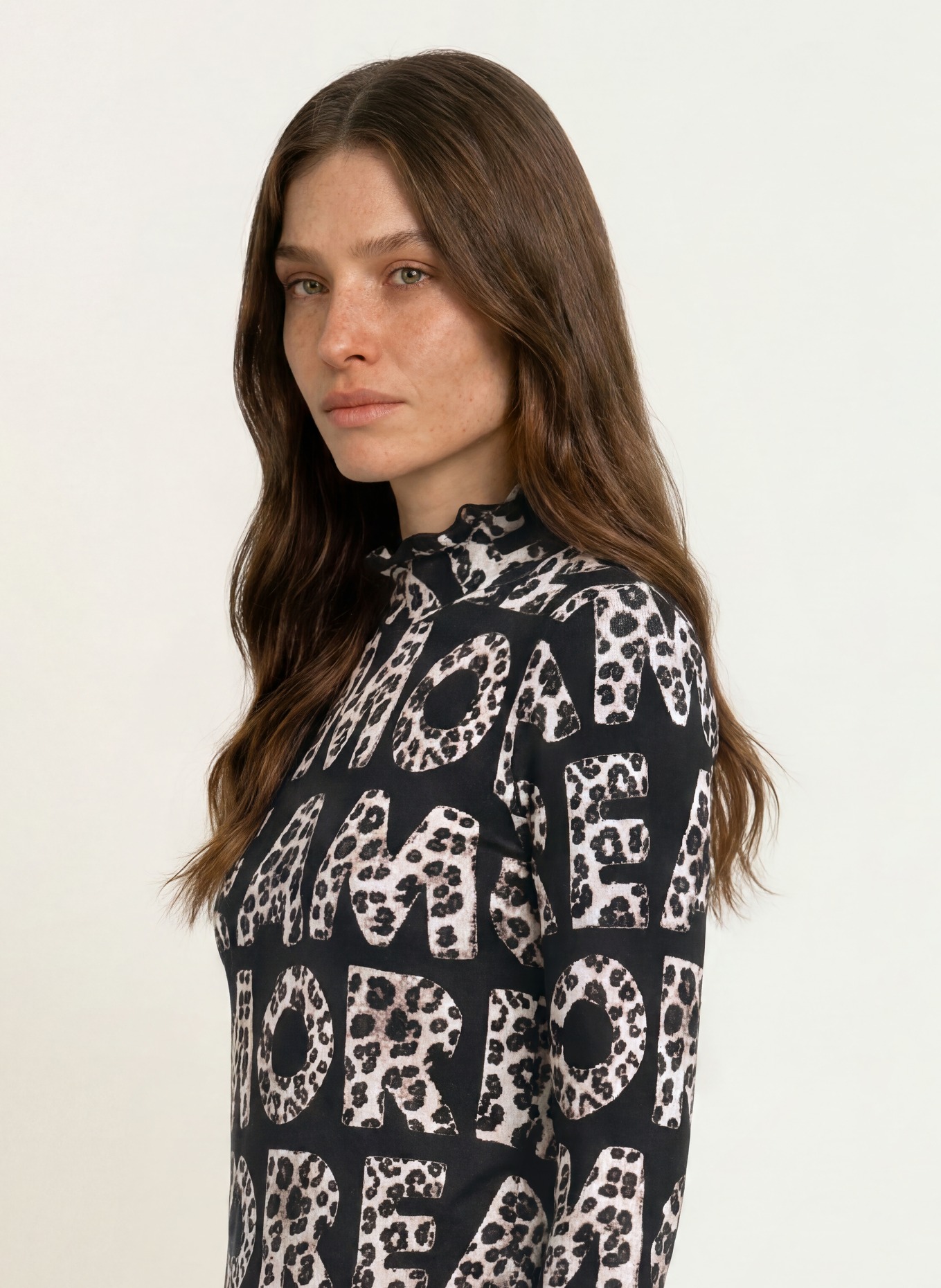 lilienfels Longsleeve: SCHWARZ / ECRU
