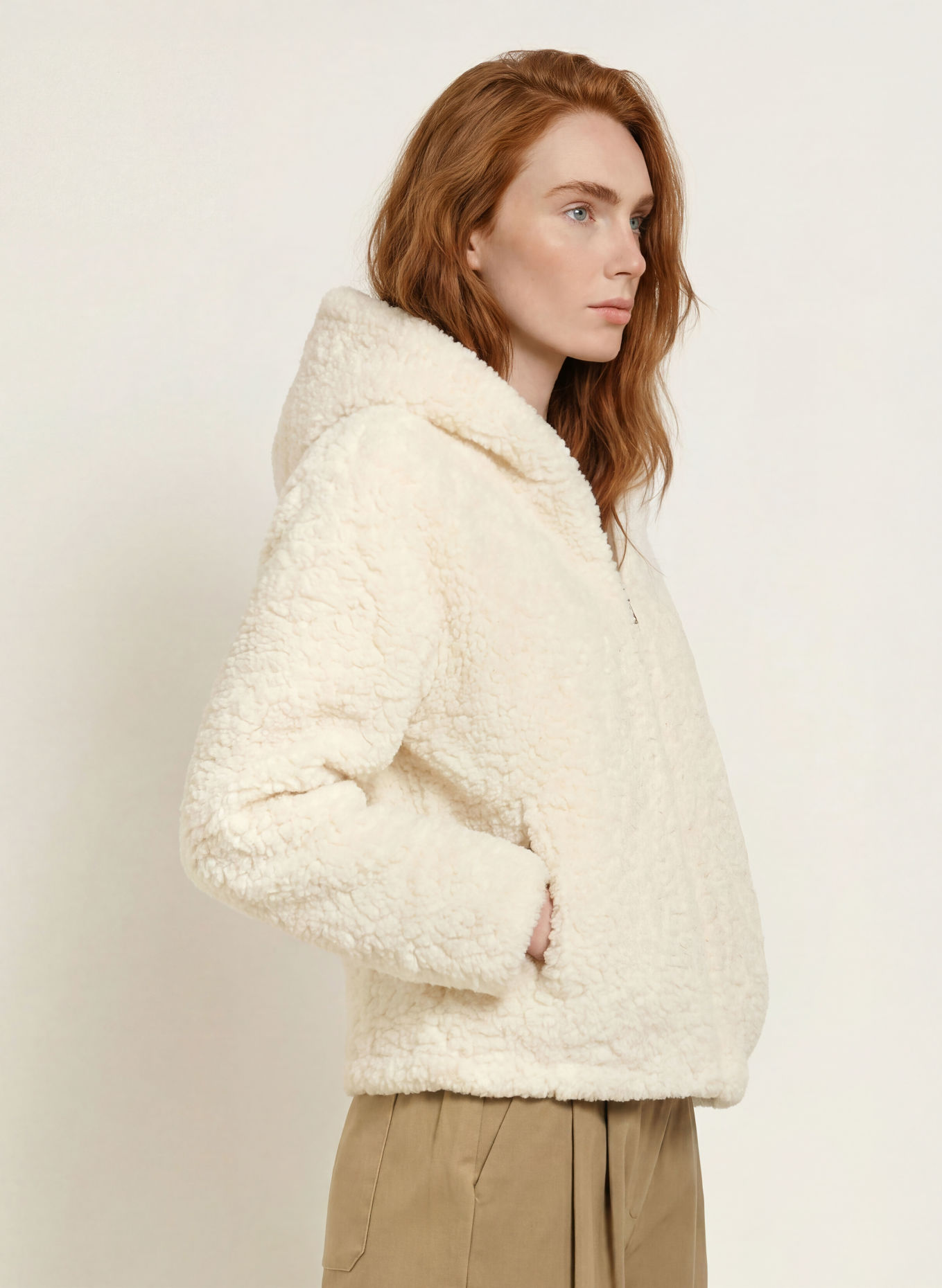 darling harbour Plush Jacket: OFFWHITE