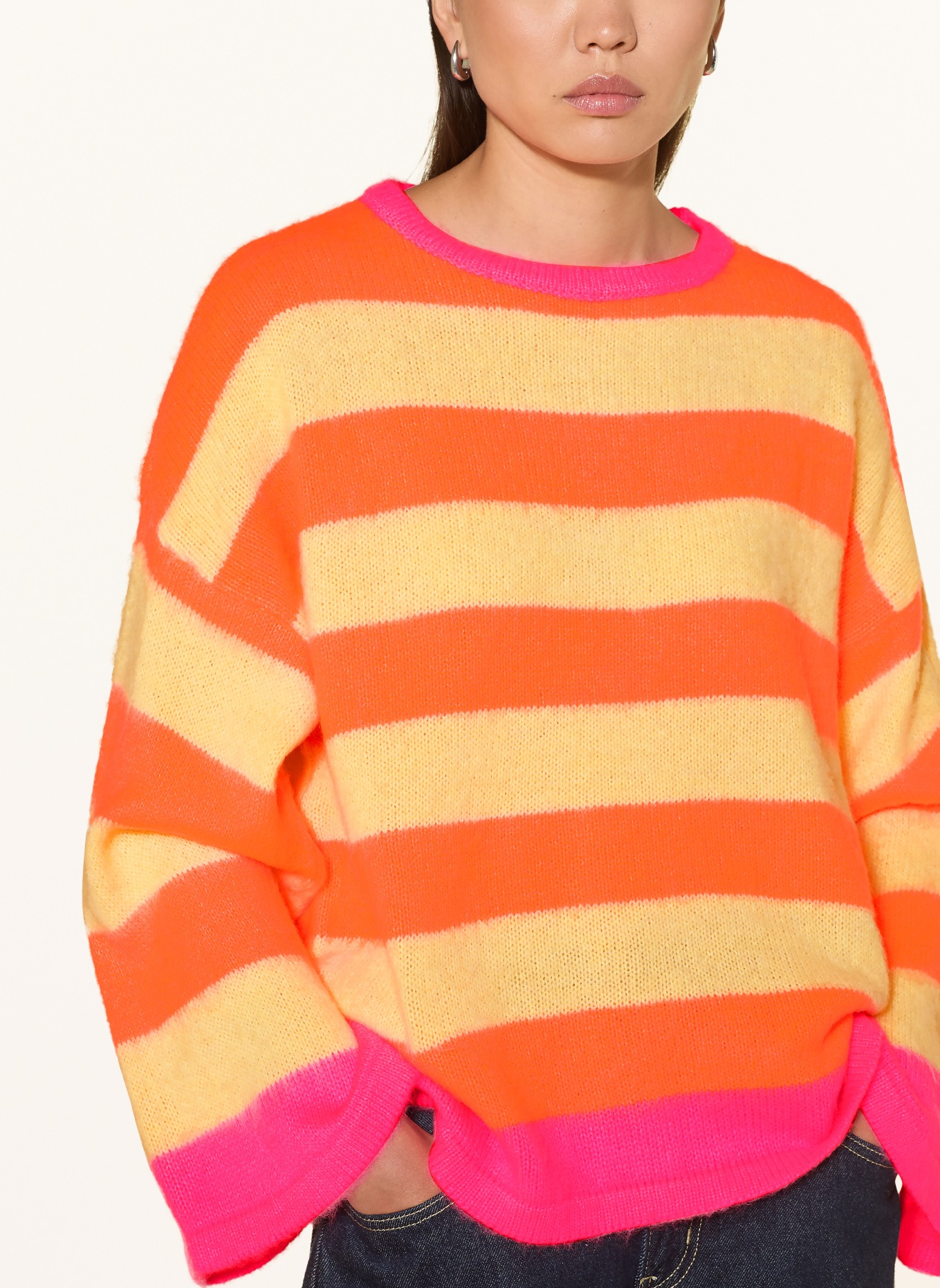 miss goodlife Alpaca Sweater: ORANGE / PINK / LIGHT YELLOW