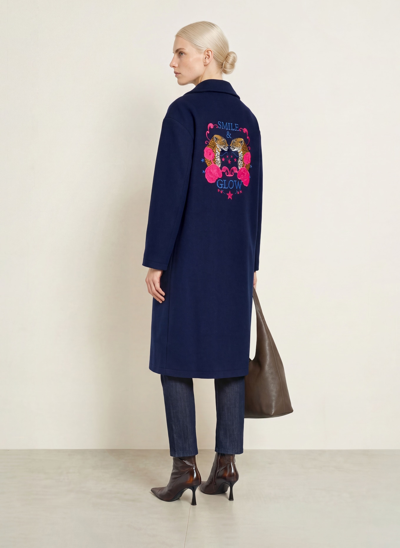 miss goodlife Coat: DARK BLUE / PINK