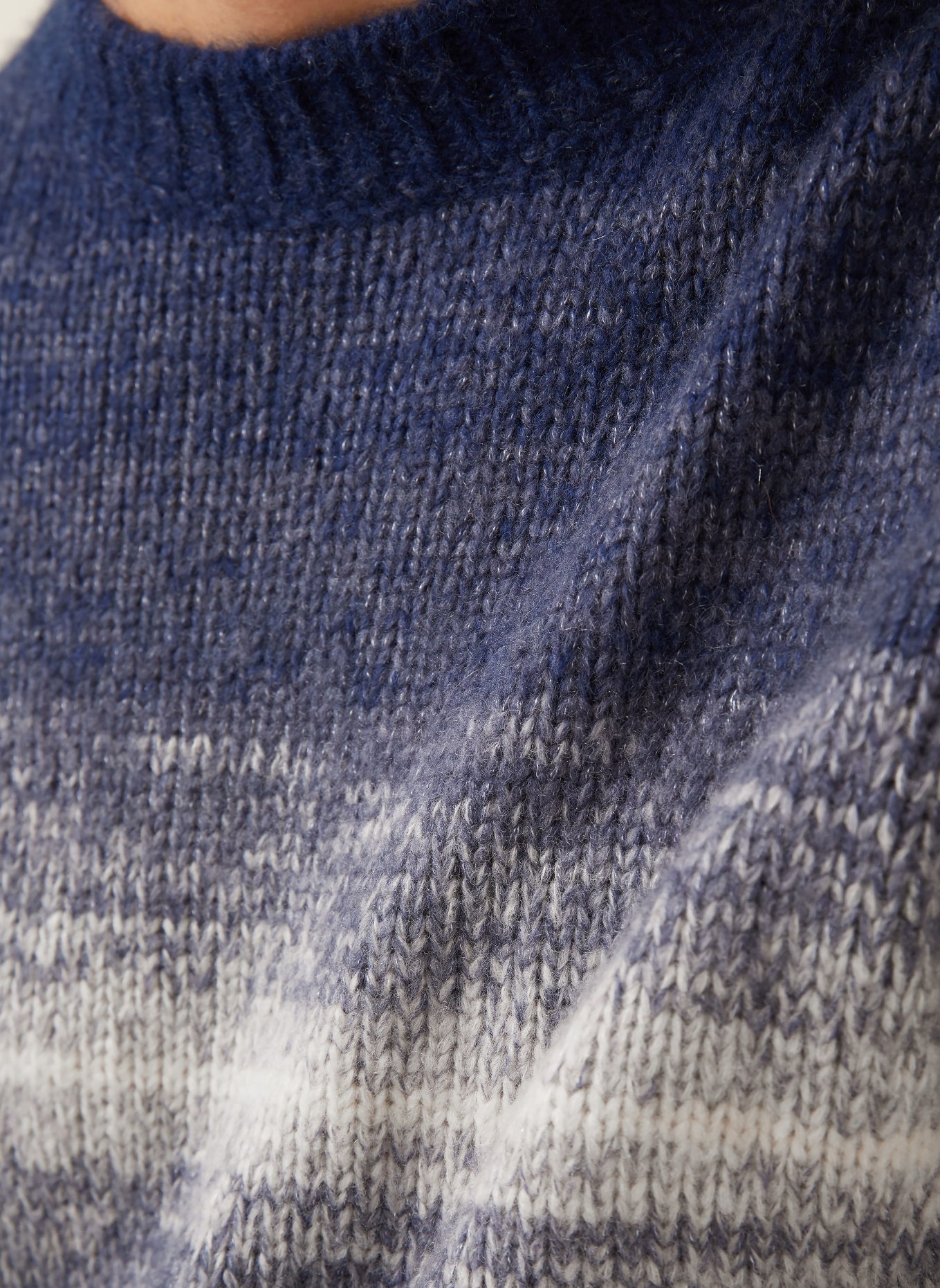 IRIS von ARNIM Pull FELTON en cachemire: BLEU FONCÉ / GRIS CLAIR / GRIS