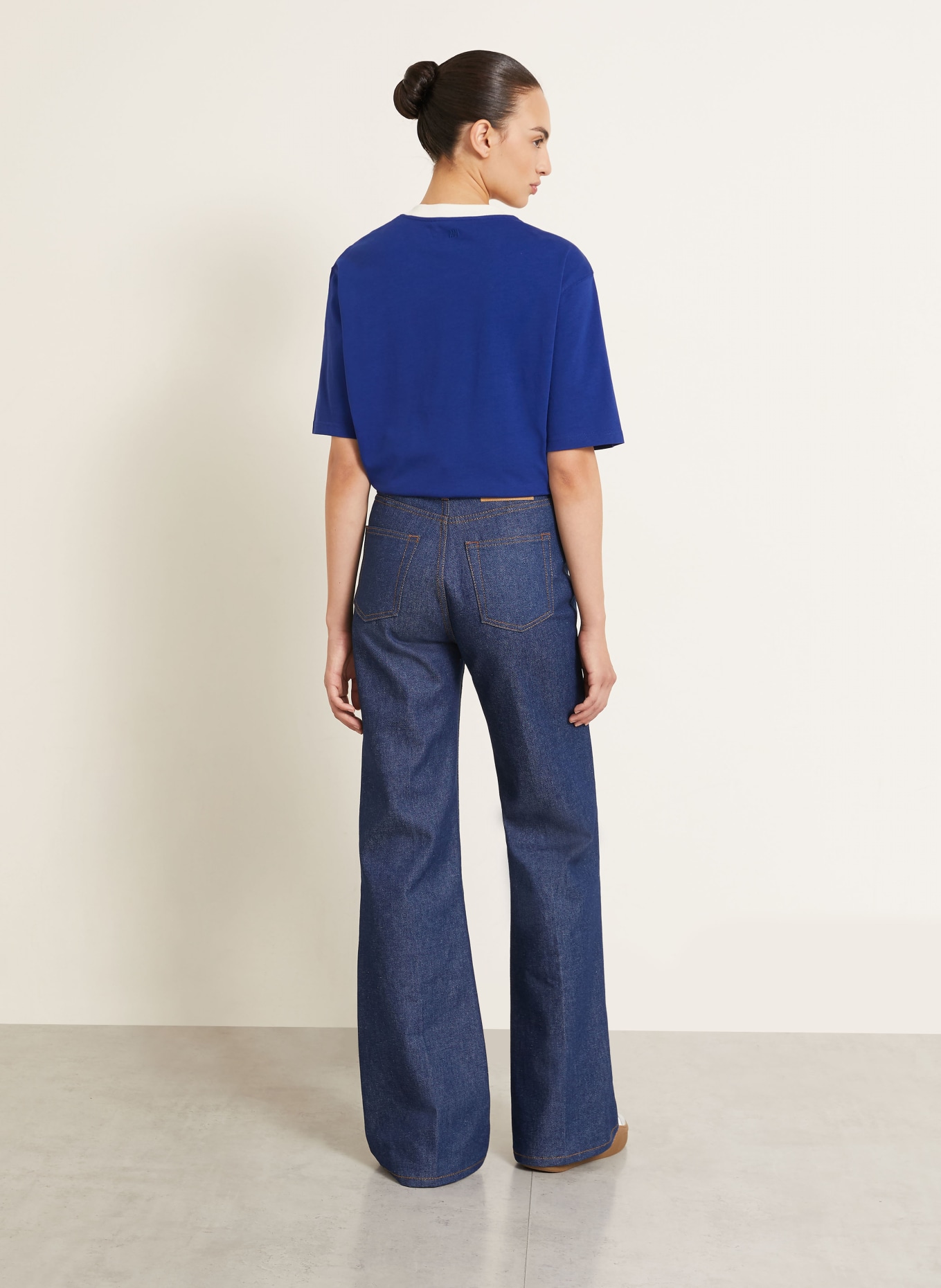 AMI PARIS T-shirt: BLAUW / WIT