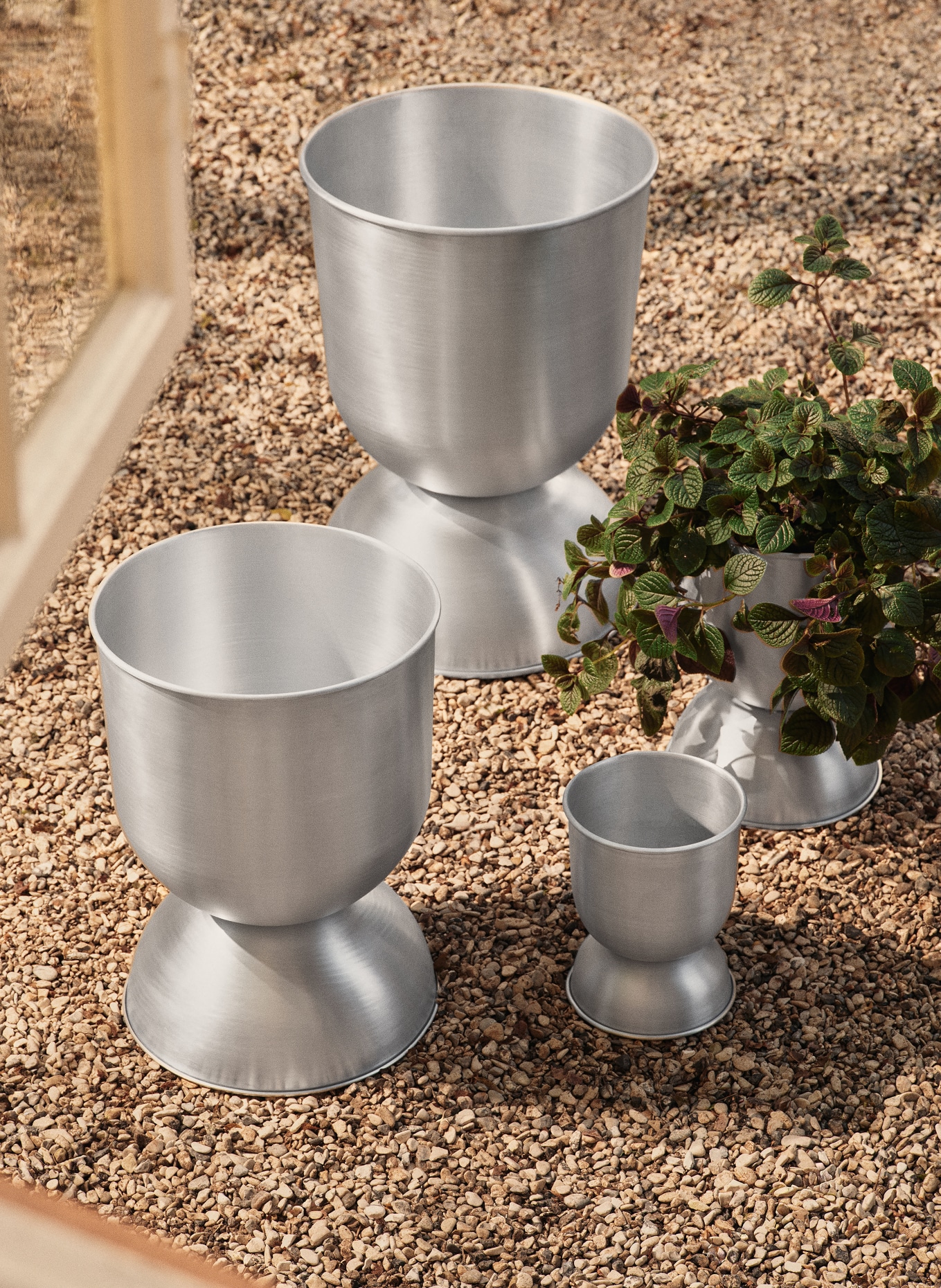 Ferm LIVING Cache-pot HOURGLASS: ARGENT
