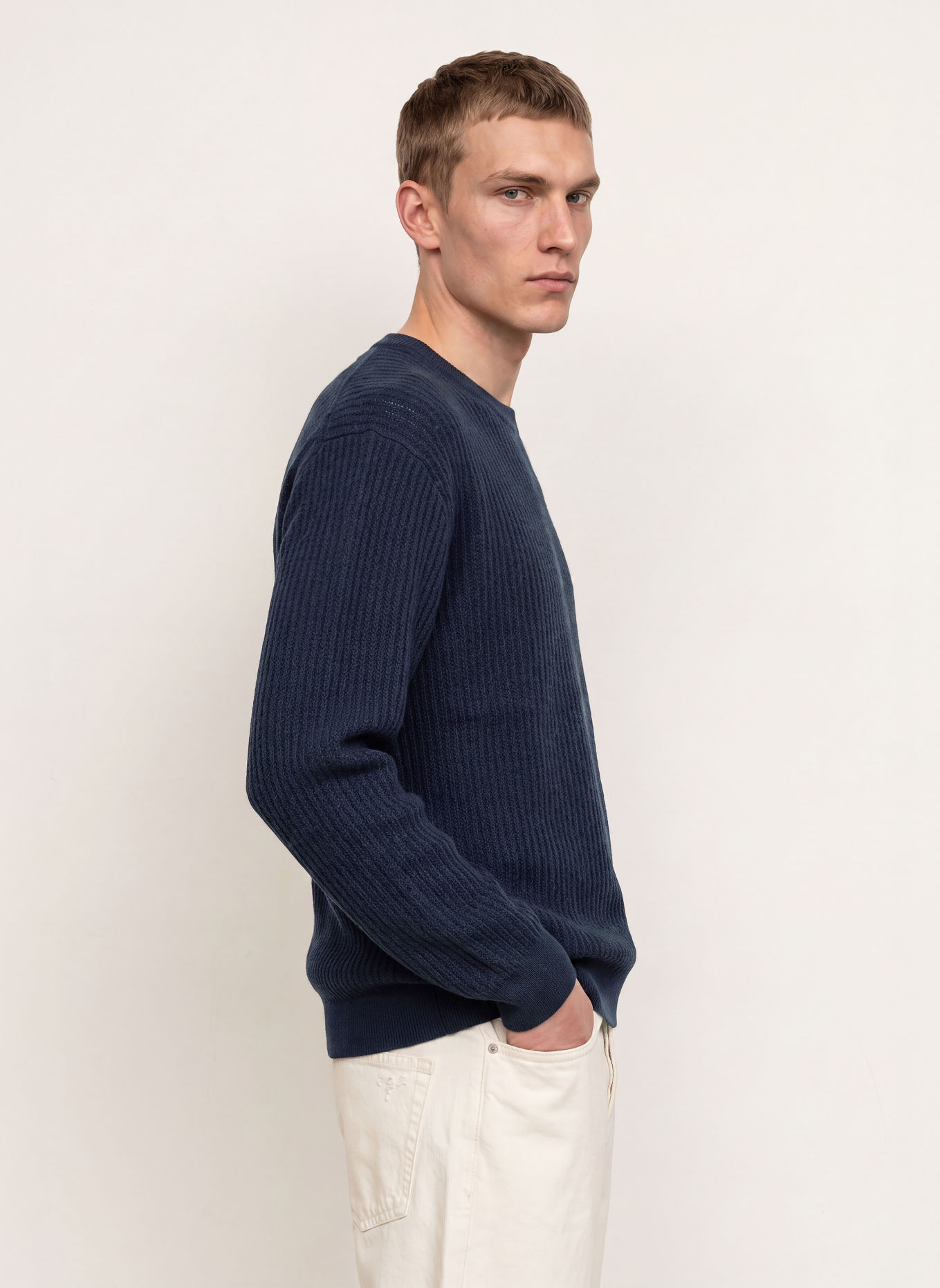 FRAME Sweater: DARK BLUE