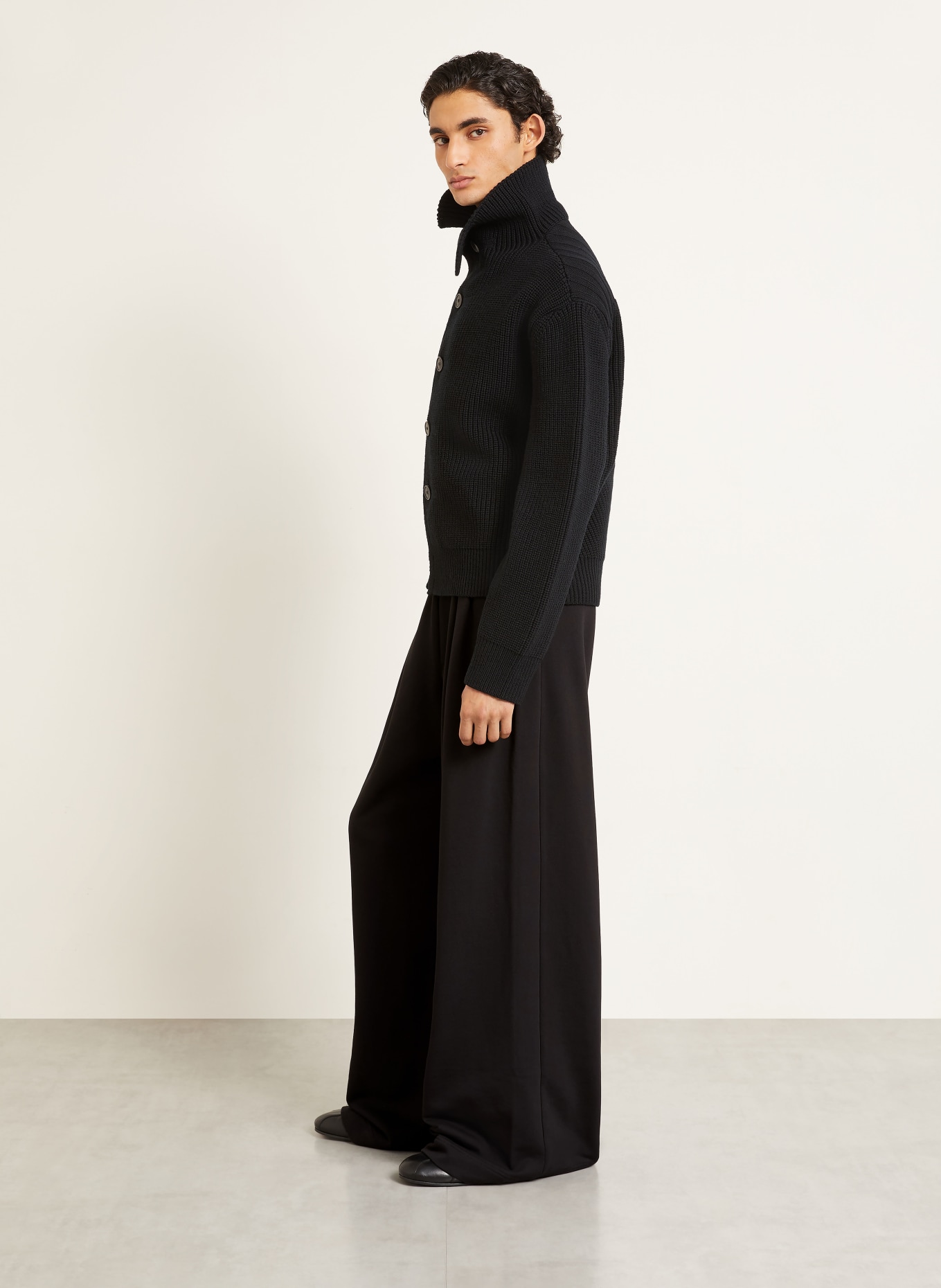 DRIES VAN NOTEN Kalhoty HAMA z teplákoviny: ČERNÁ