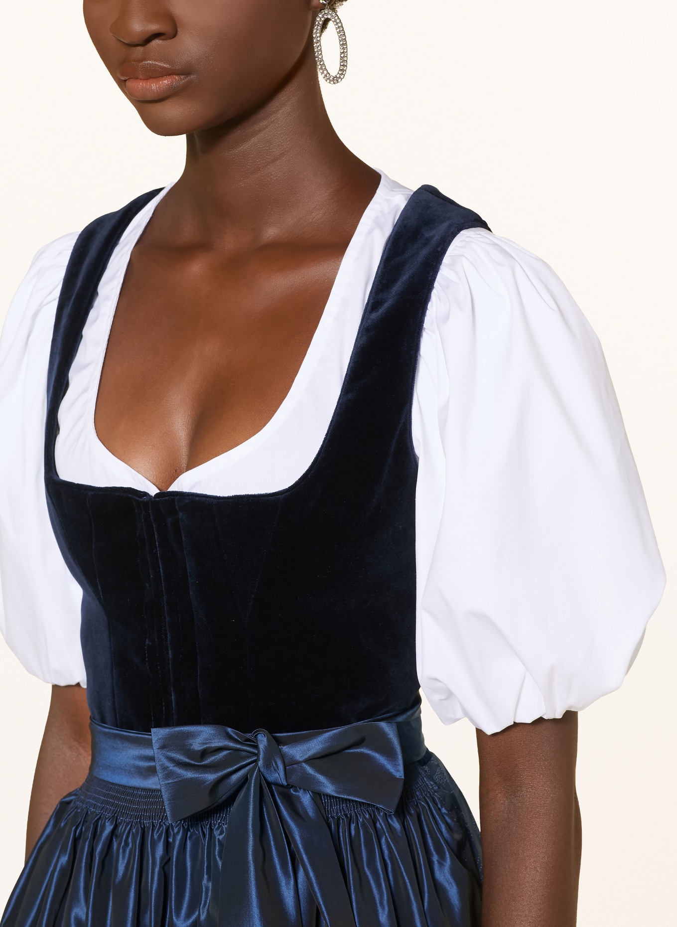 wallmann Dirndl halenka: BÍLÁ