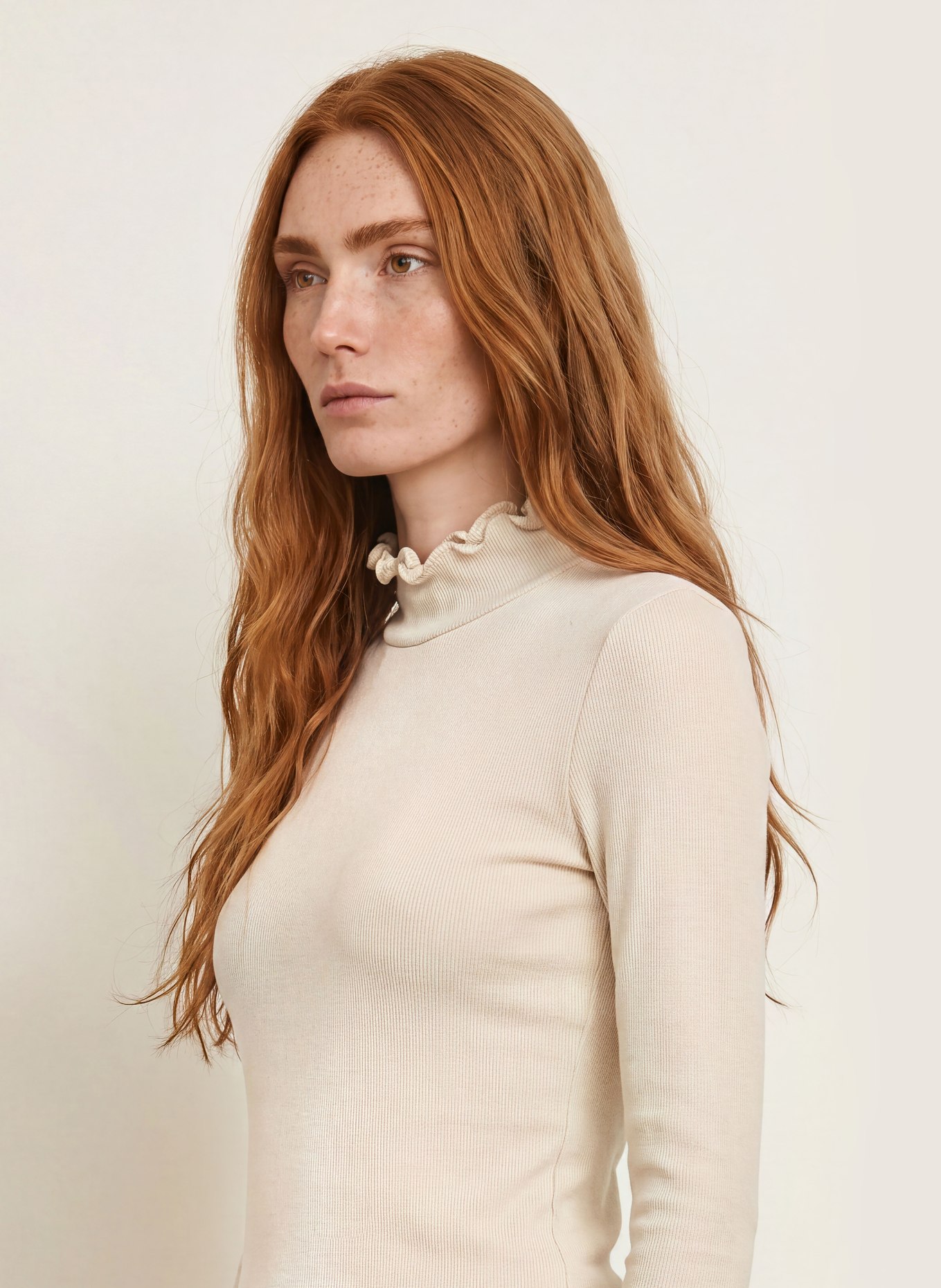 ZAÍDA Longsleeve: LICHTBRUIN