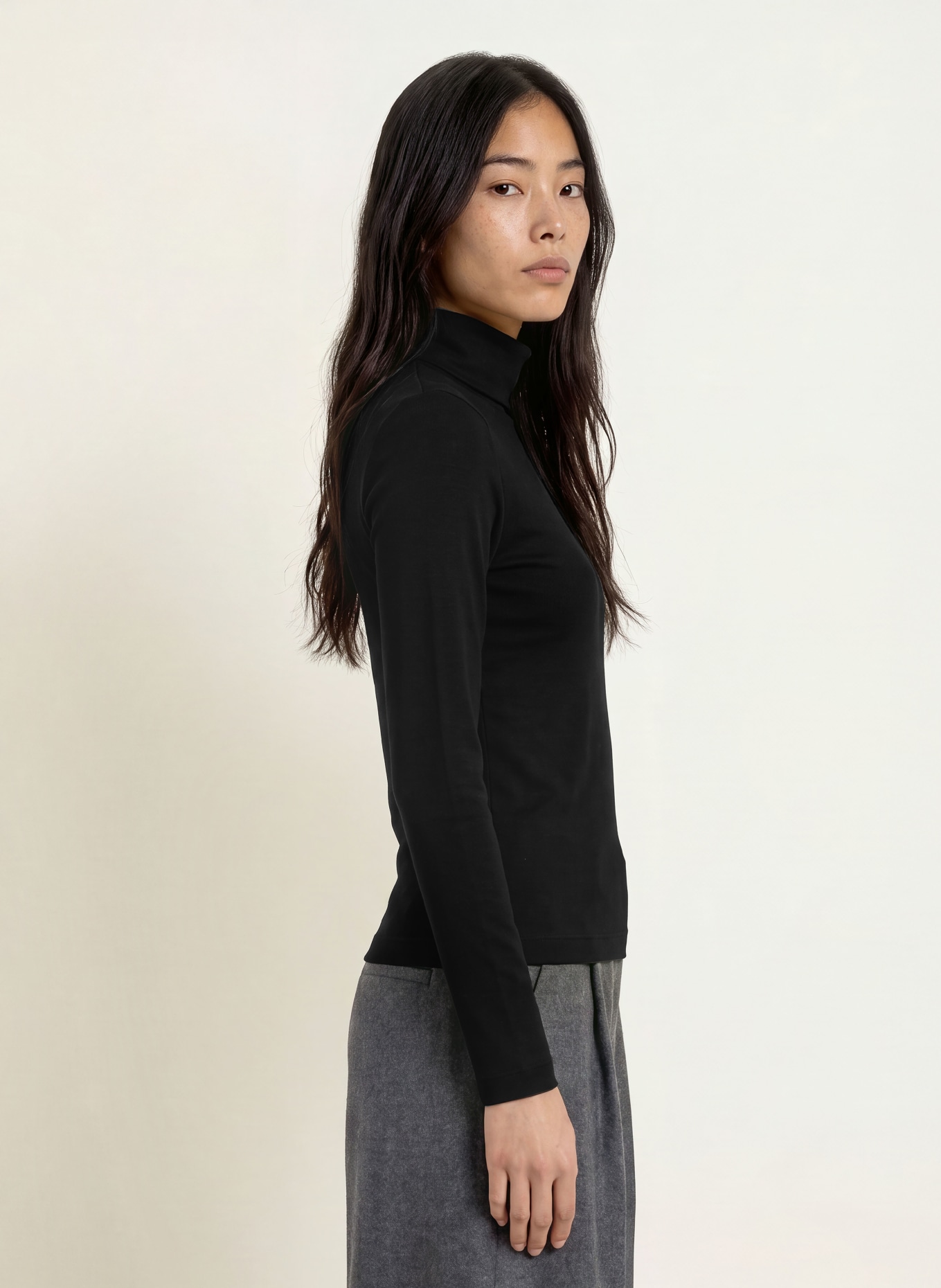 ZAÍDA Colshirt: ZWART