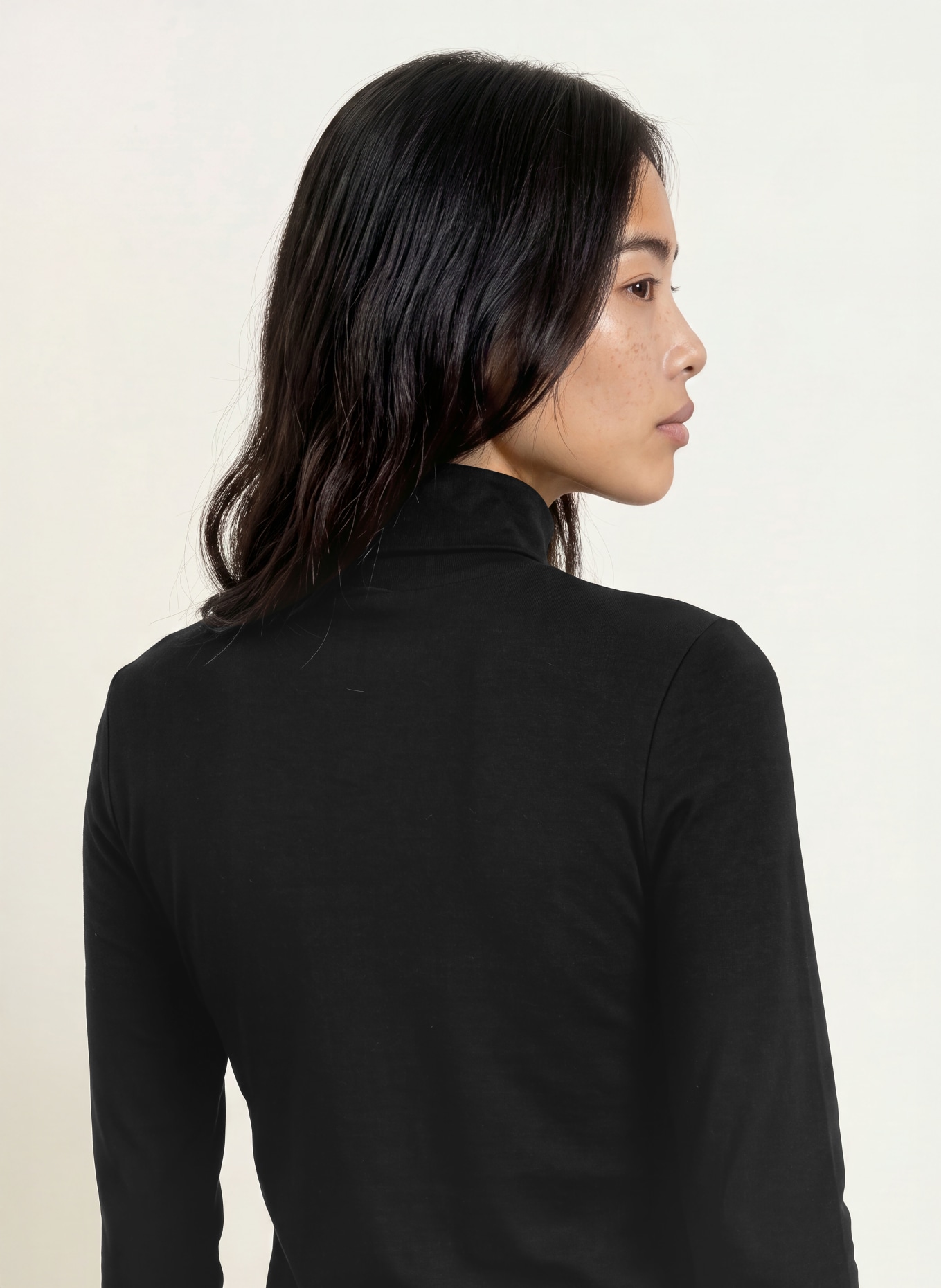 ZAÍDA Colshirt: ZWART