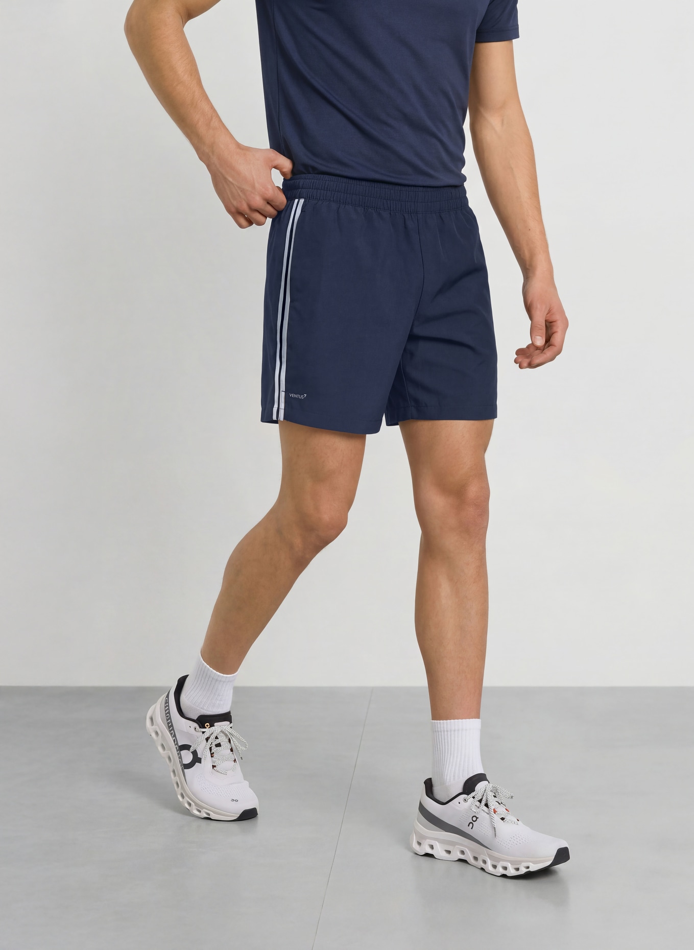EA7 EMPORIO ARMANI Tennisshorts TENNIS PRO: DUNKELBLAU / WEISS